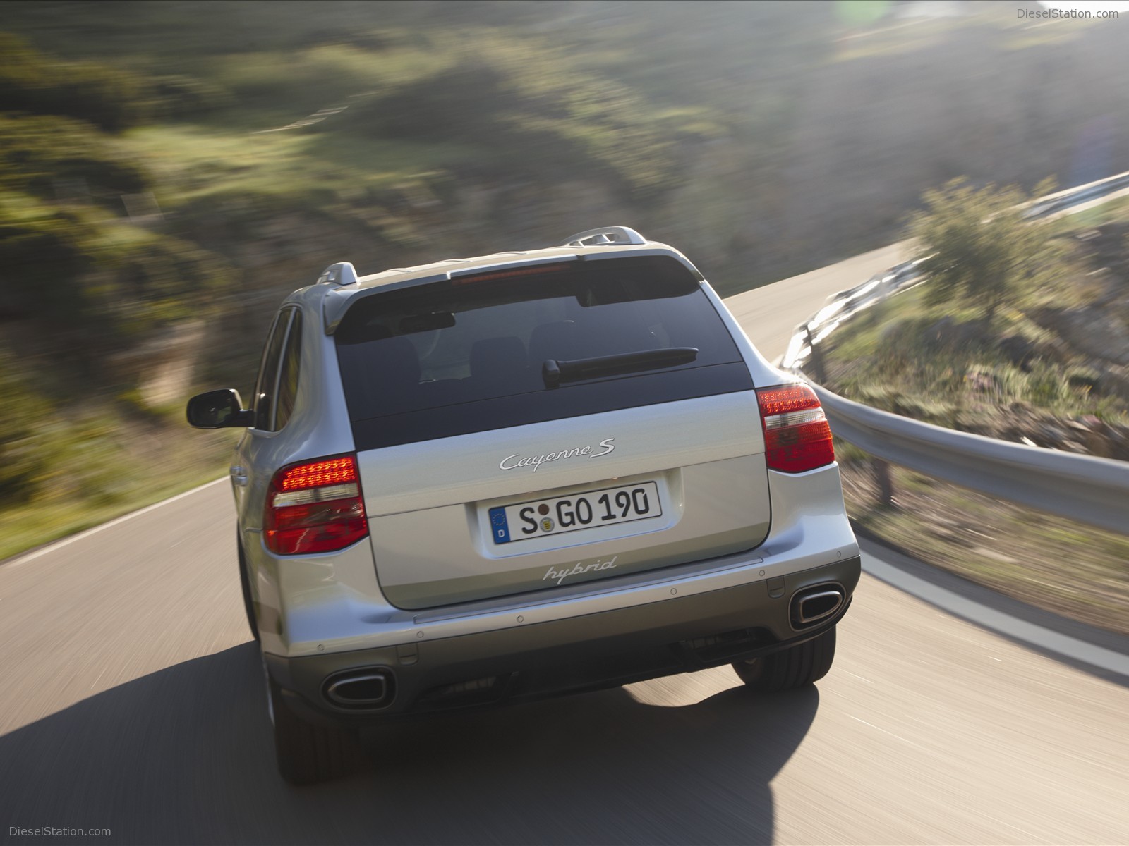 2010 Porsche Cayenne S Hybrid