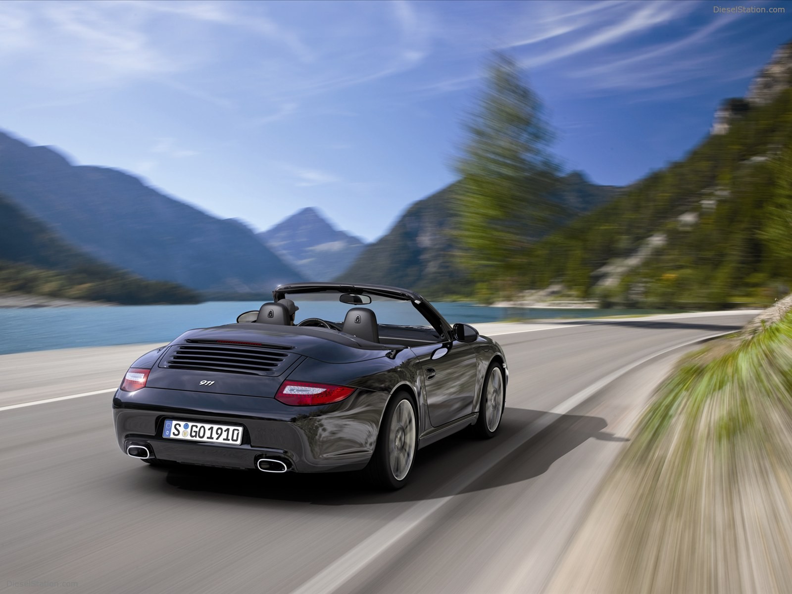 Porsche 911 Black Edition Cabriolet 2012