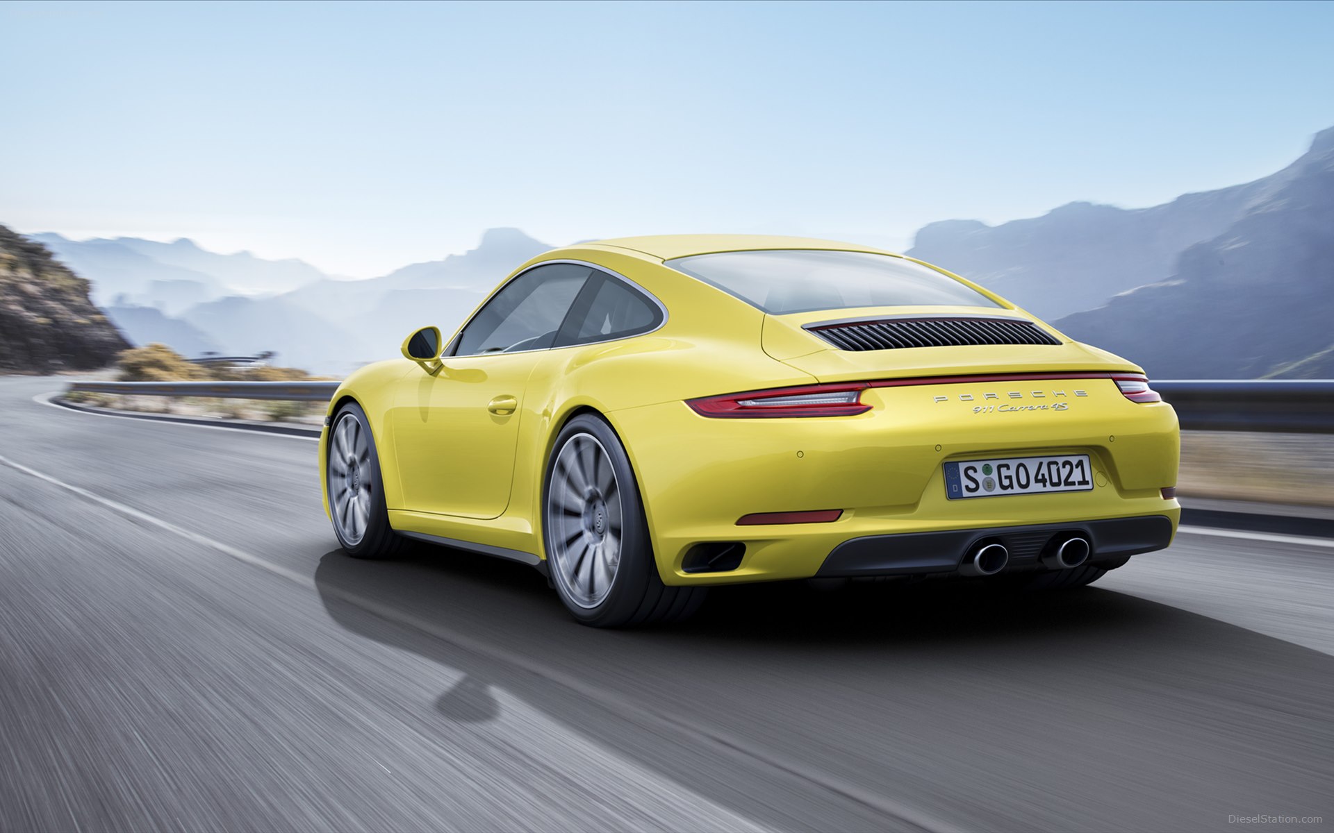 Porsche 911 Carrera 4 2016