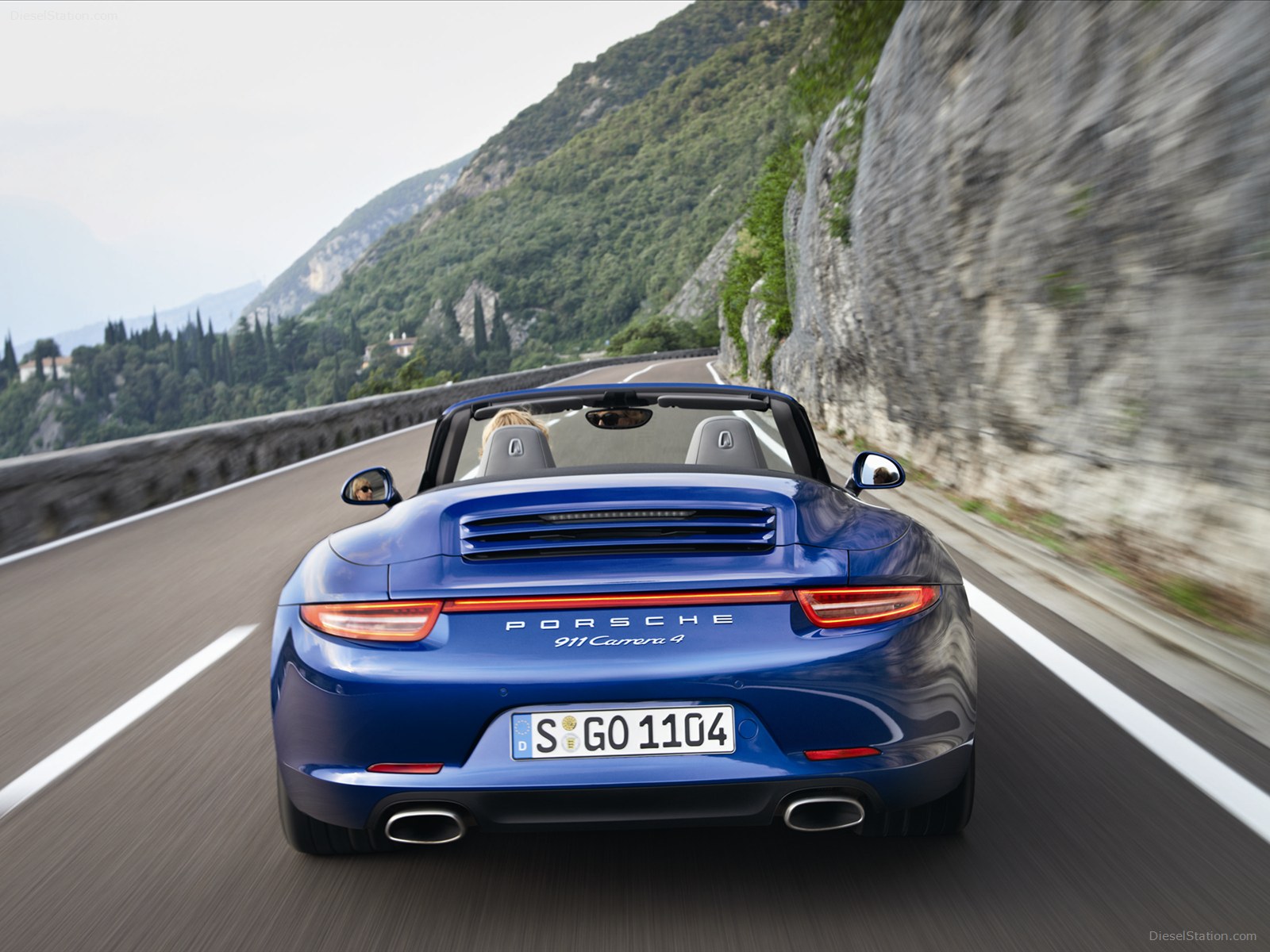 Porsche 911 Carrera 4 Cabriolet 2013