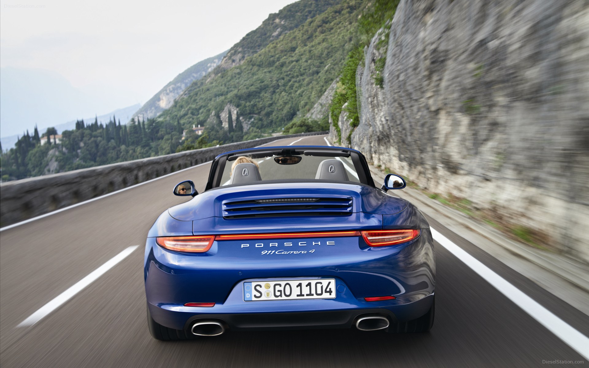 Porsche 911 Carrera 4 Cabriolet 2013