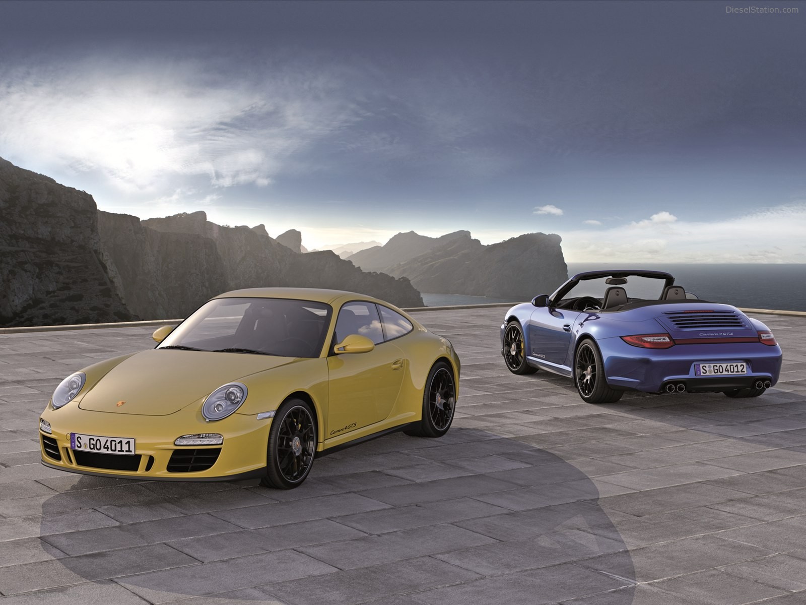 Porsche 911 Carrera 4 GTS Cabriolet 2012