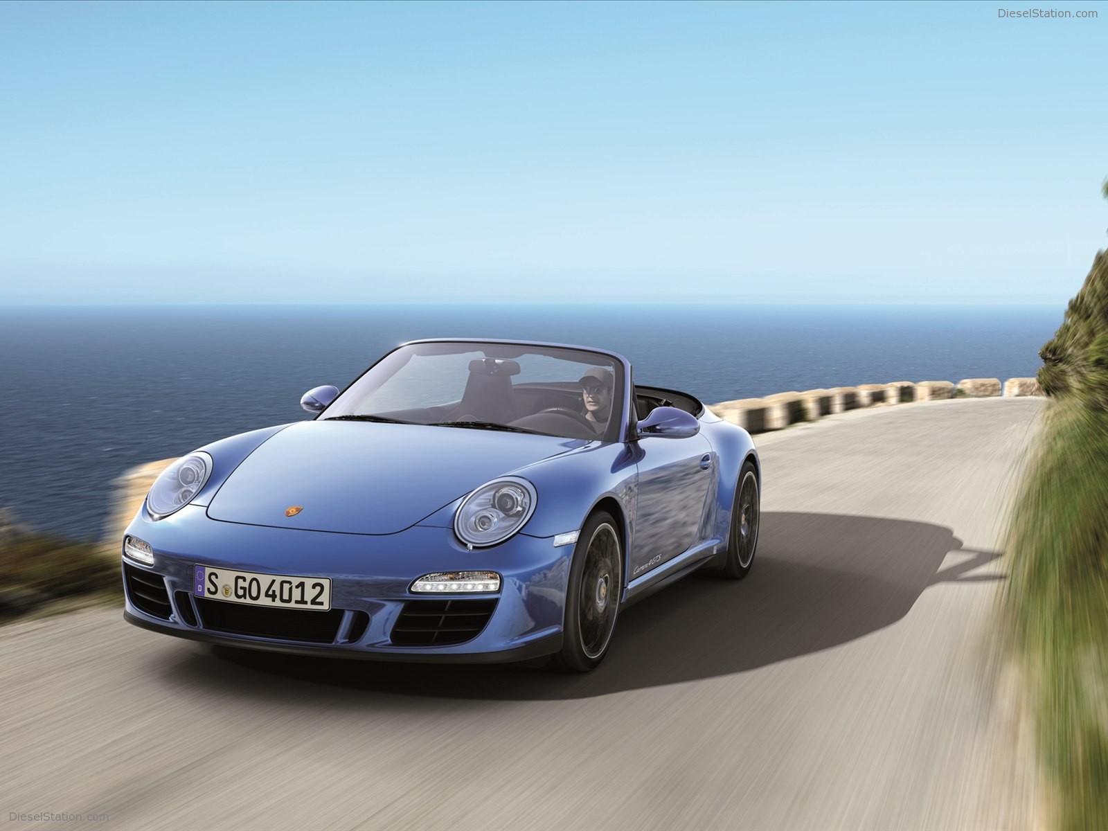 Porsche 911 Carrera 4 GTS Cabriolet 2012