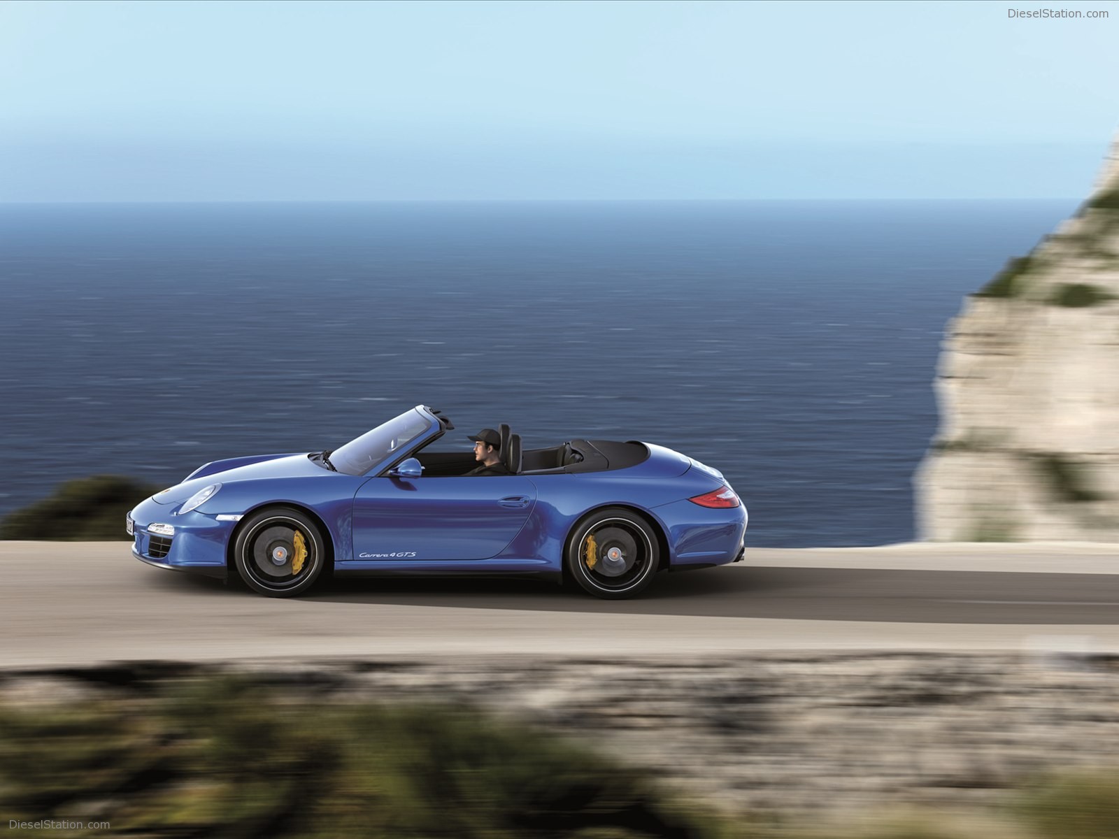 Porsche 911 Carrera 4 GTS Cabriolet 2012