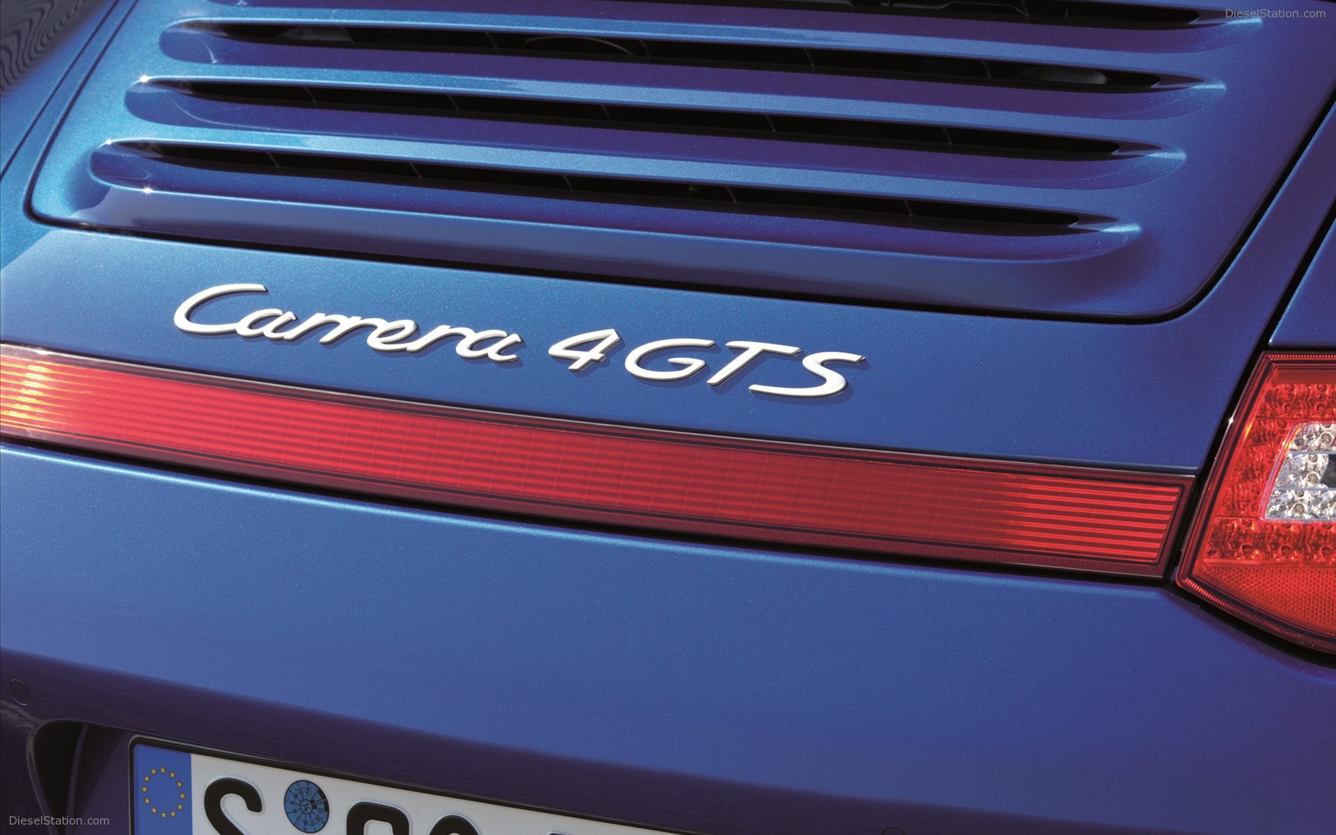Porsche 911 Carrera 4 GTS Cabriolet 2012