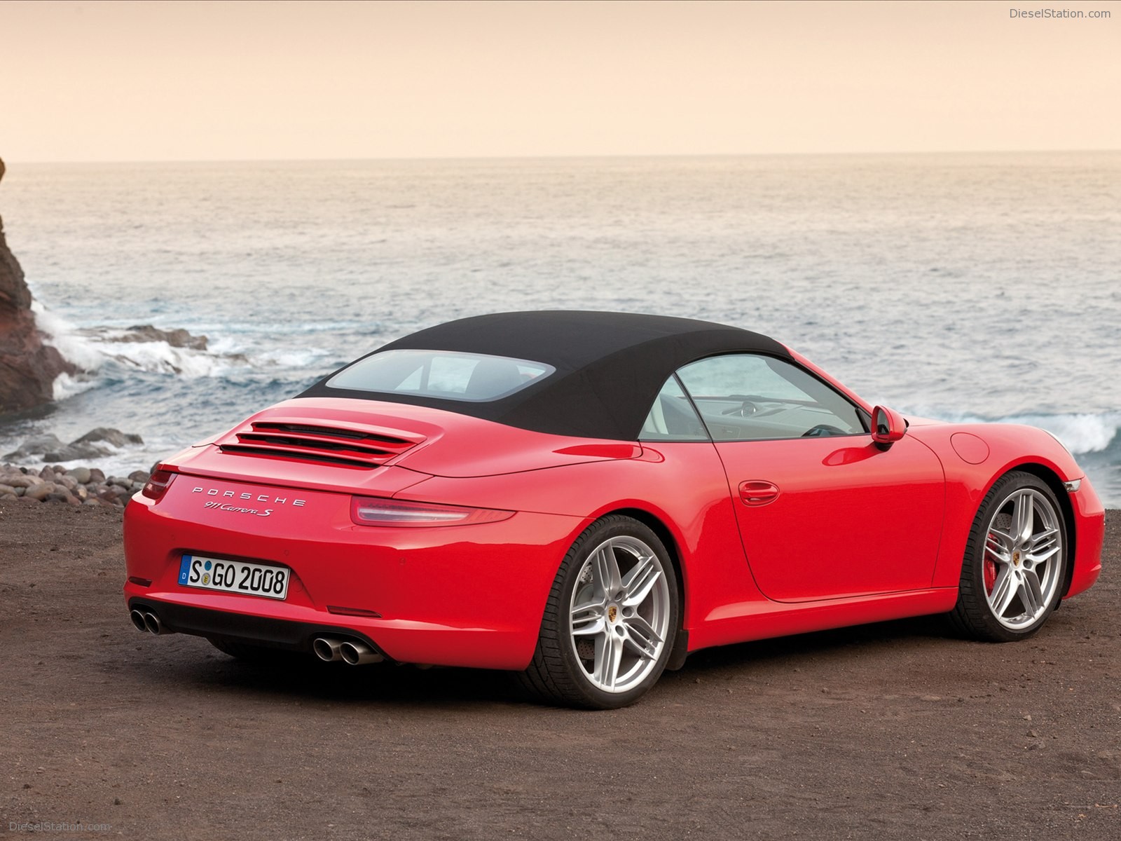Porsche 911 Carrera Cabriolet 2012