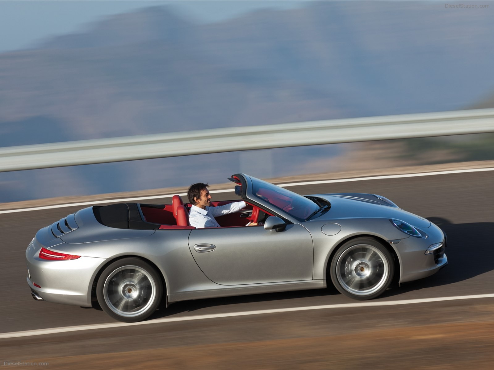 Porsche 911 Carrera Cabriolet 2012