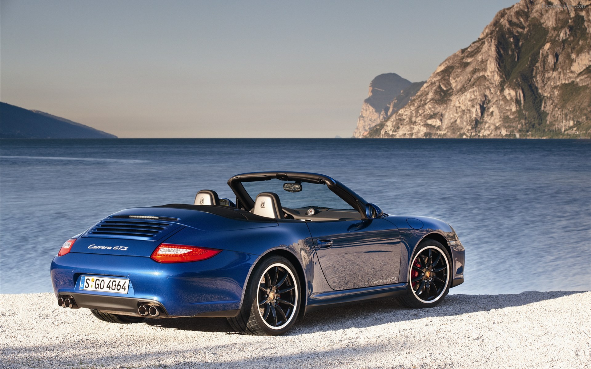 Porsche 911 Carrera GTS 2011
