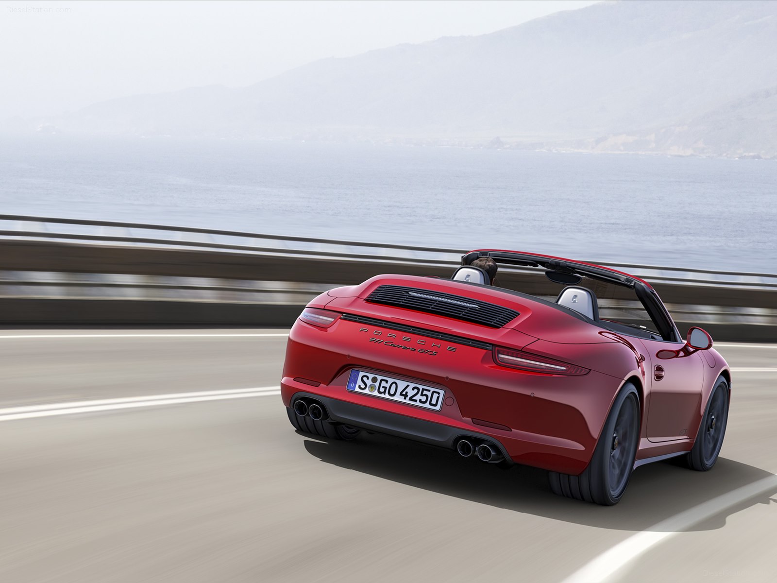 Porsche 911 Carrera GTS 2015