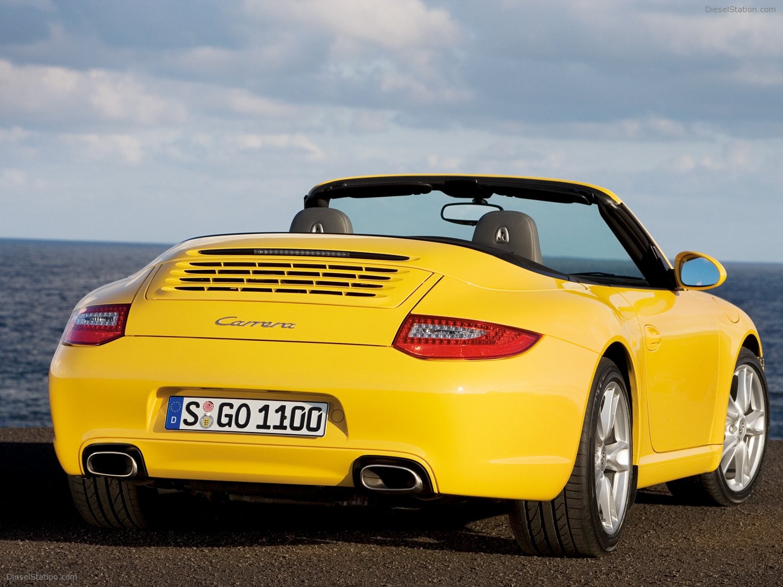 Porsche 911 Carrera and Carrera S