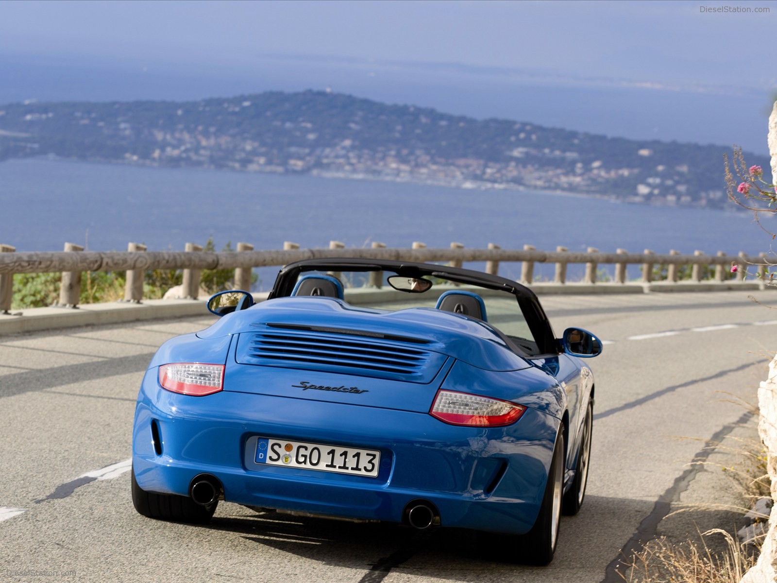 Porsche 911 Carrera Speedster 2011