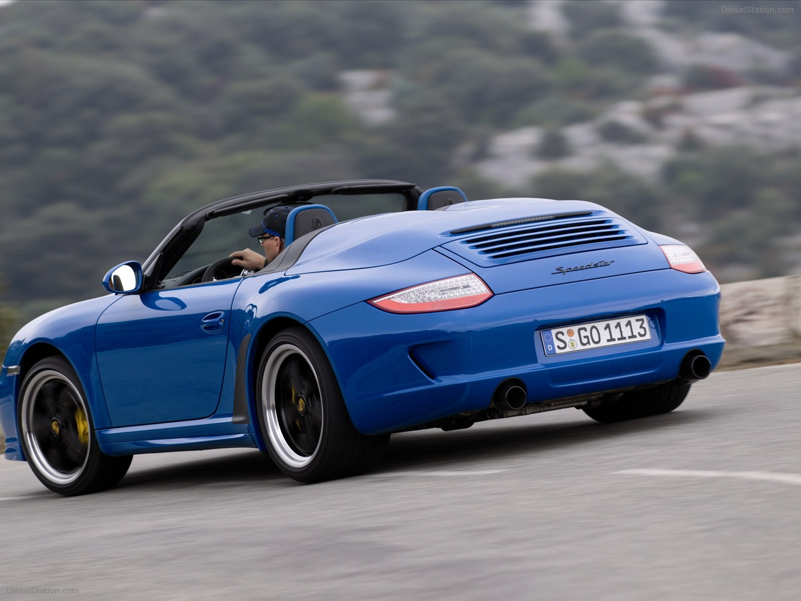 Porsche 911 Carrera Speedster 2011