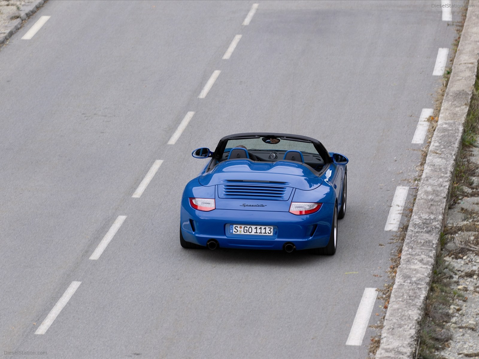 Porsche 911 Carrera Speedster 2011