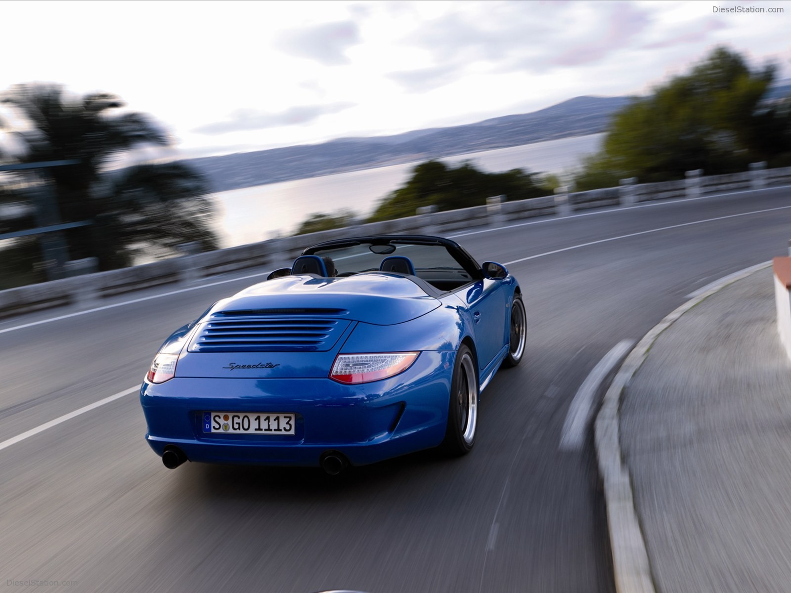 Porsche 911 Carrera Speedster 2011