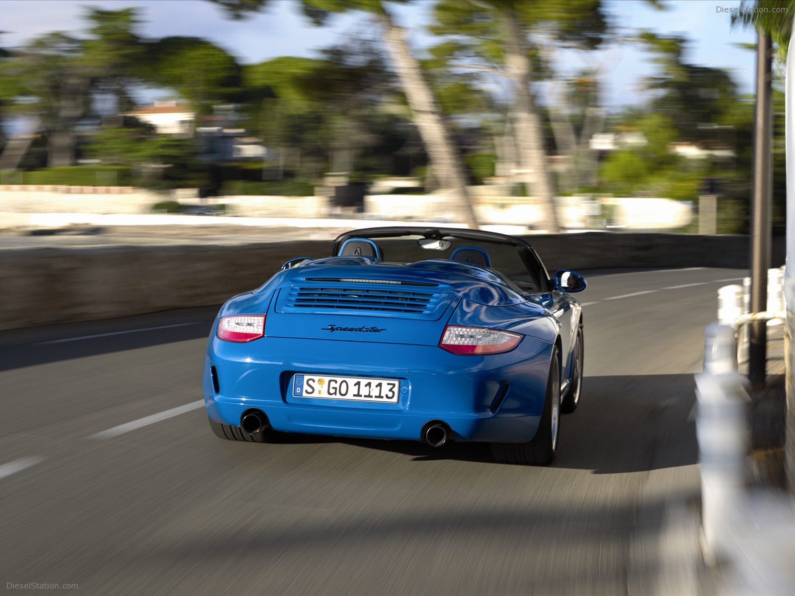 Porsche 911 Carrera Speedster 2011