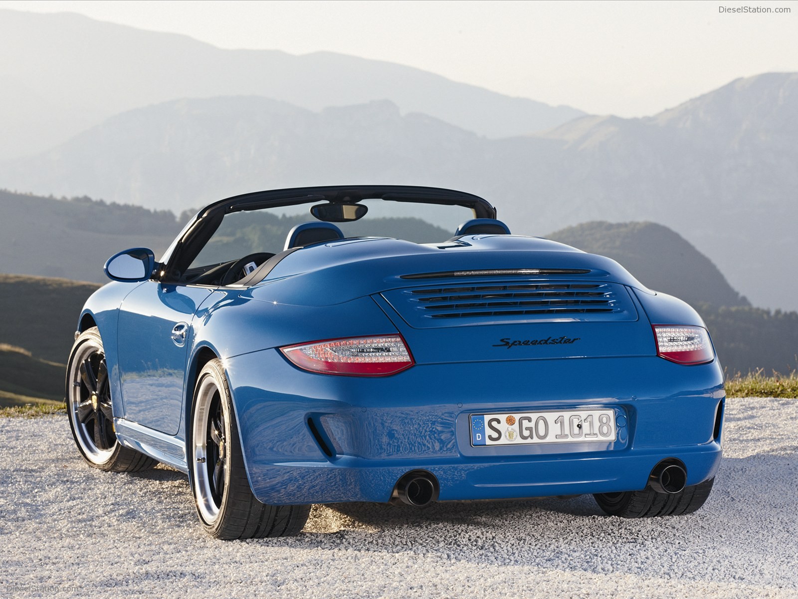 Porsche 911 Carrera Speedster 2011