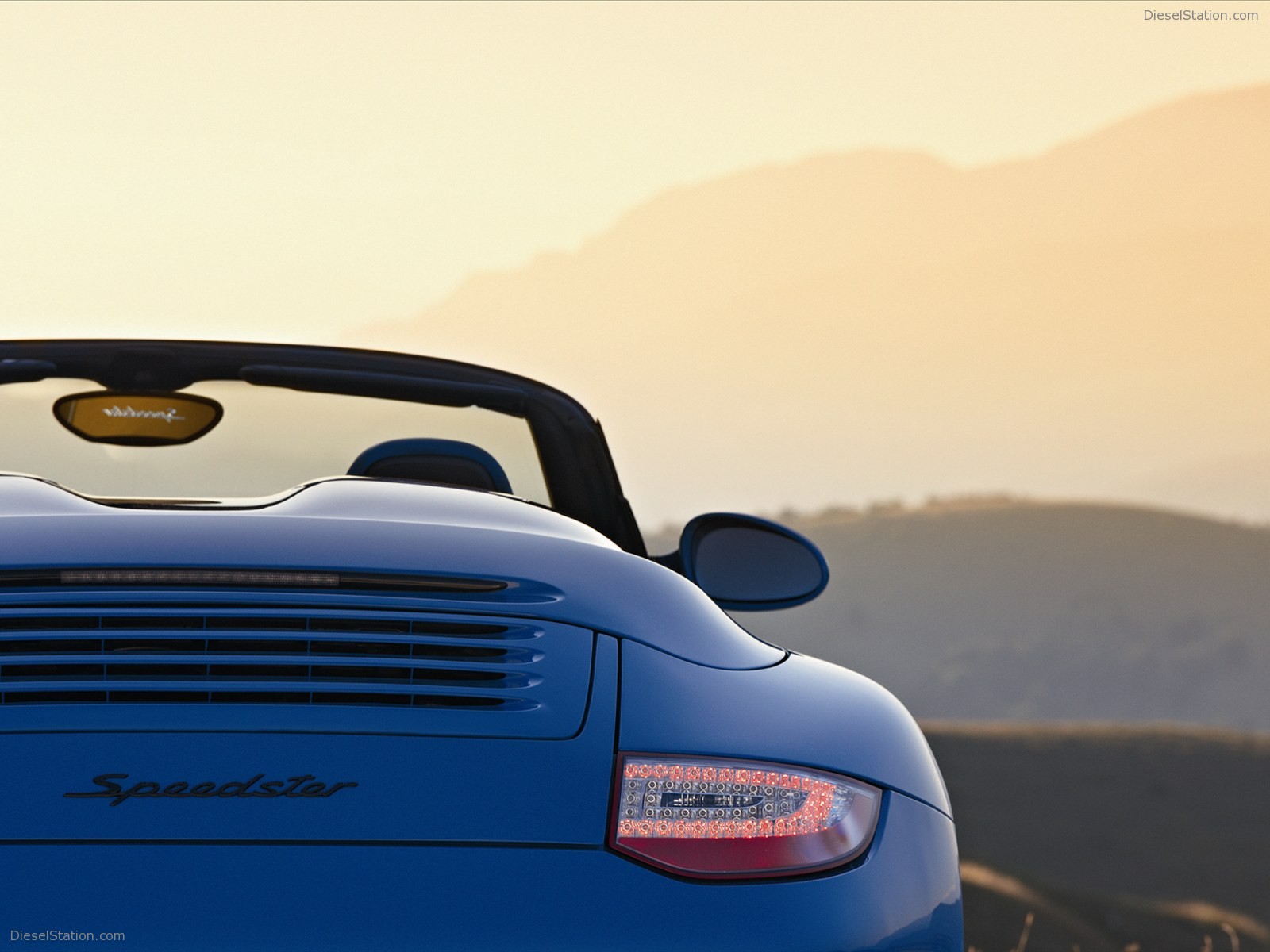 Porsche 911 Carrera Speedster 2011