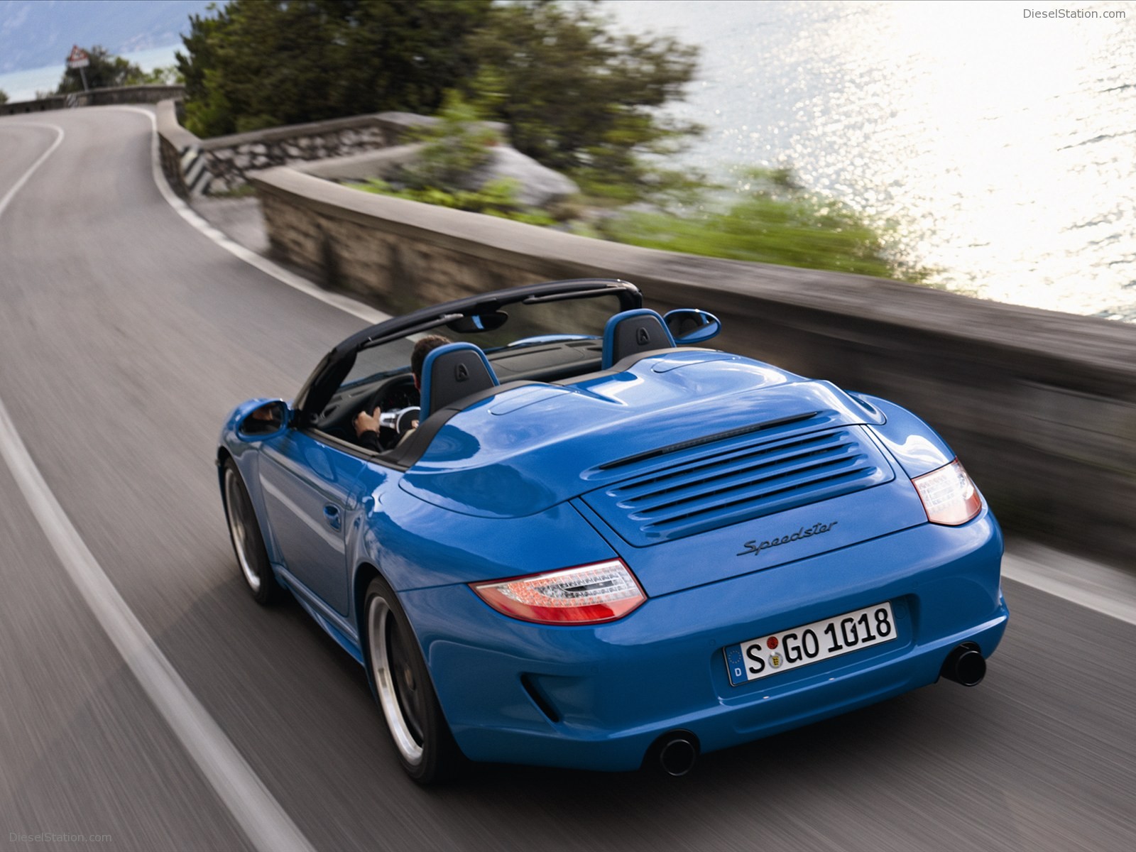 Porsche 911 Carrera Speedster 2011