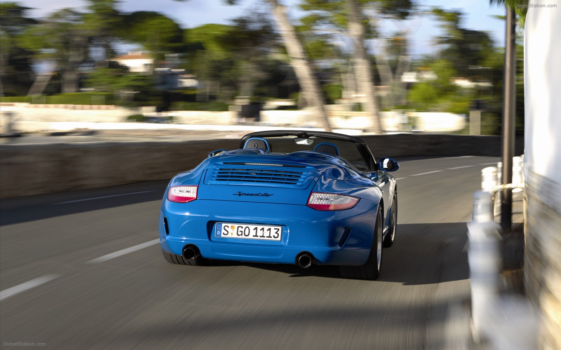 Porsche 911 Carrera Speedster 2011