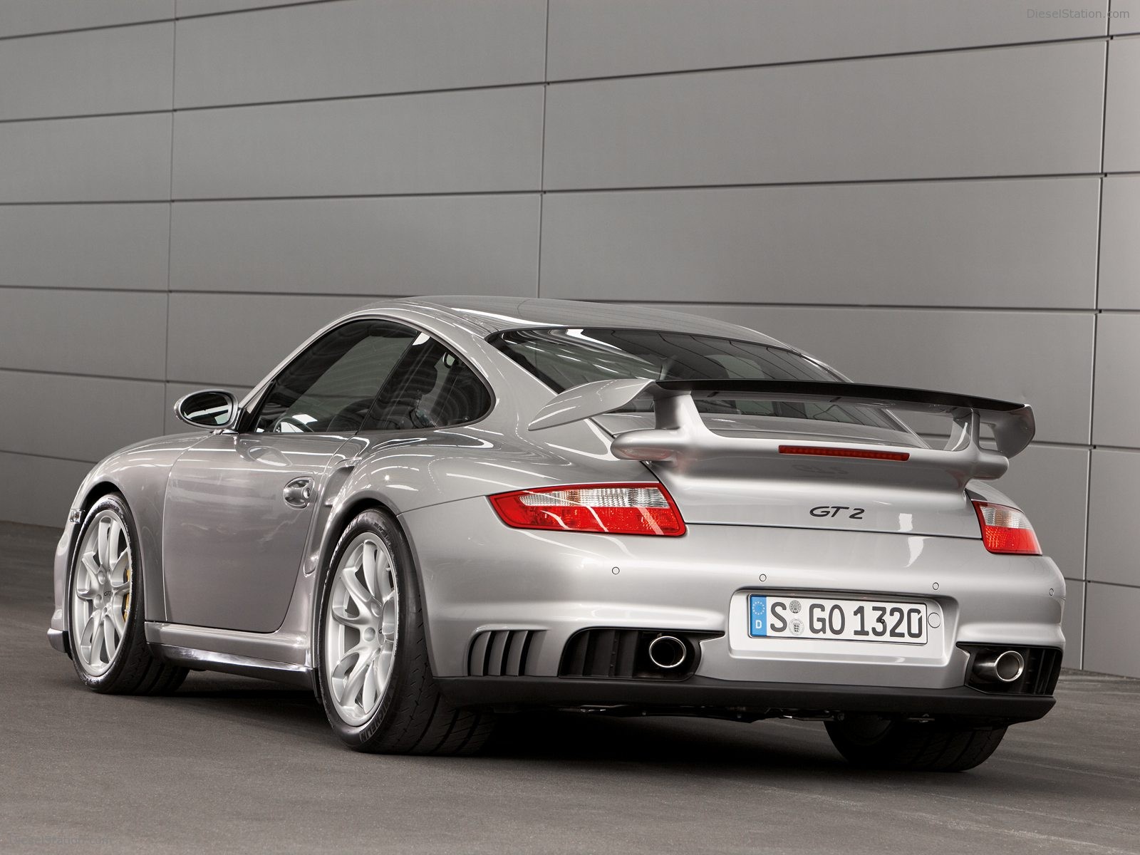 Porsche 911 GT2
