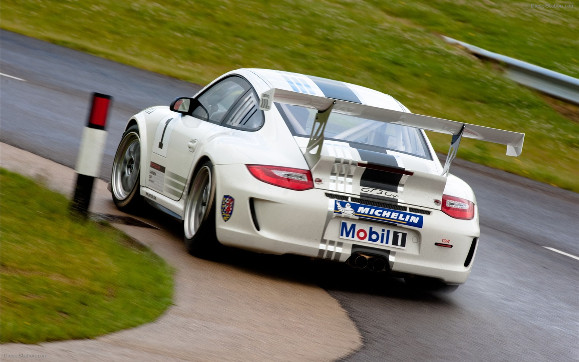 Porsche 911 GT3 Cup Race Car 2011