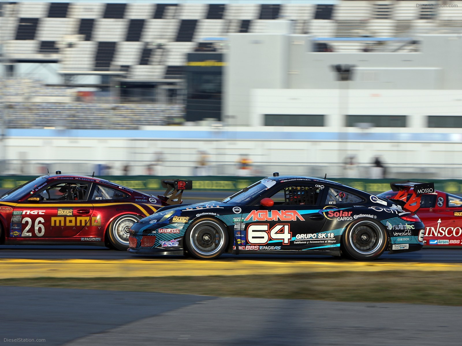 Porsche 911 GT3 Nails the Daytona 24 Hr 2012