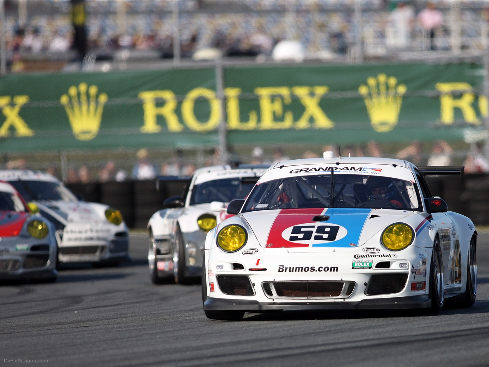 Porsche 911 GT3 Nails the Daytona 24 Hr 2012