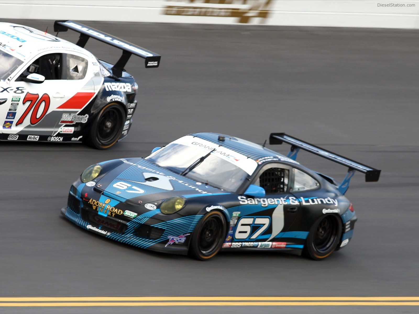 Porsche 911 GT3 Nails the Daytona 24 Hr 2012