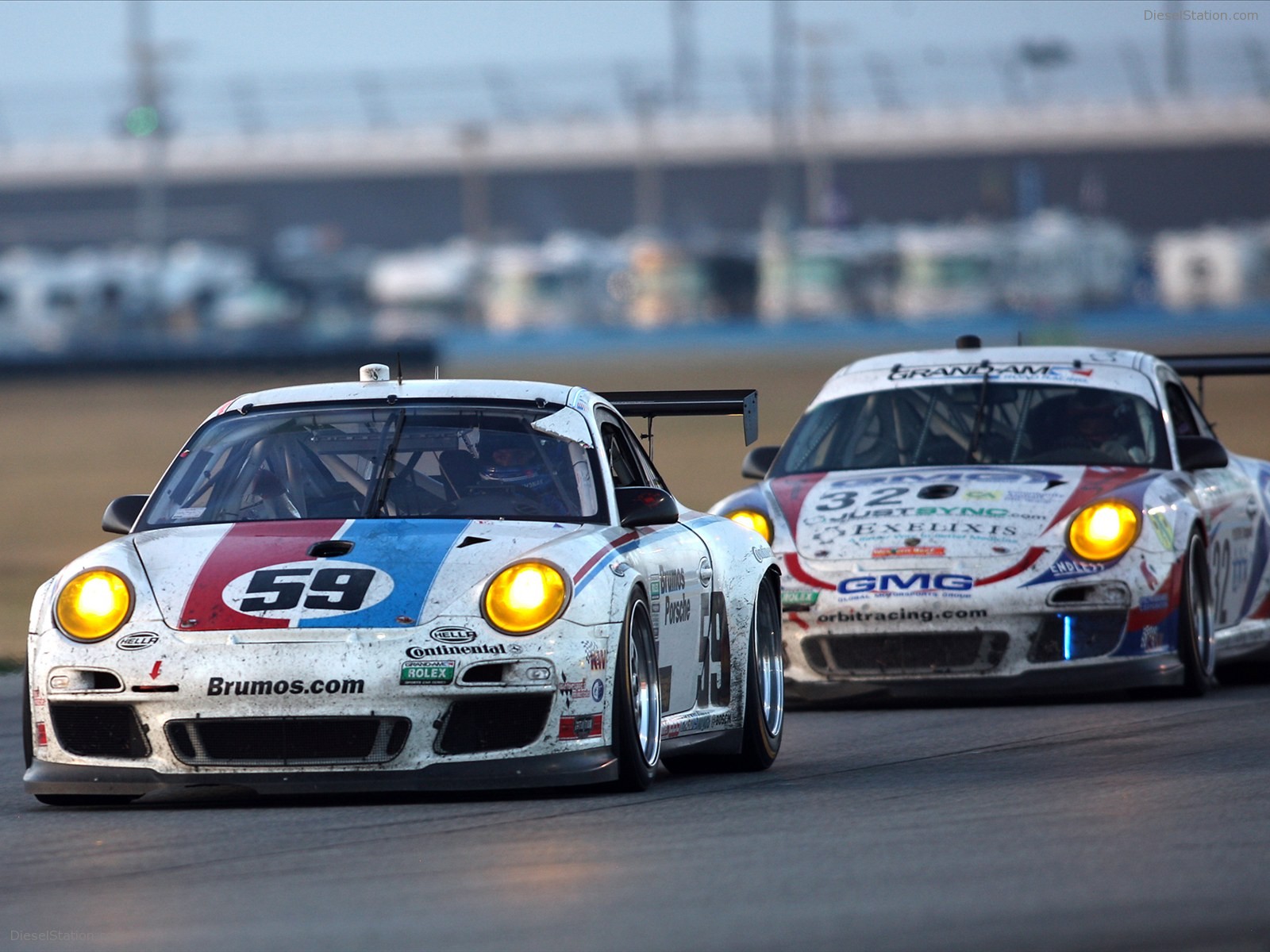 Porsche 911 GT3 Nails the Daytona 24 Hr 2012