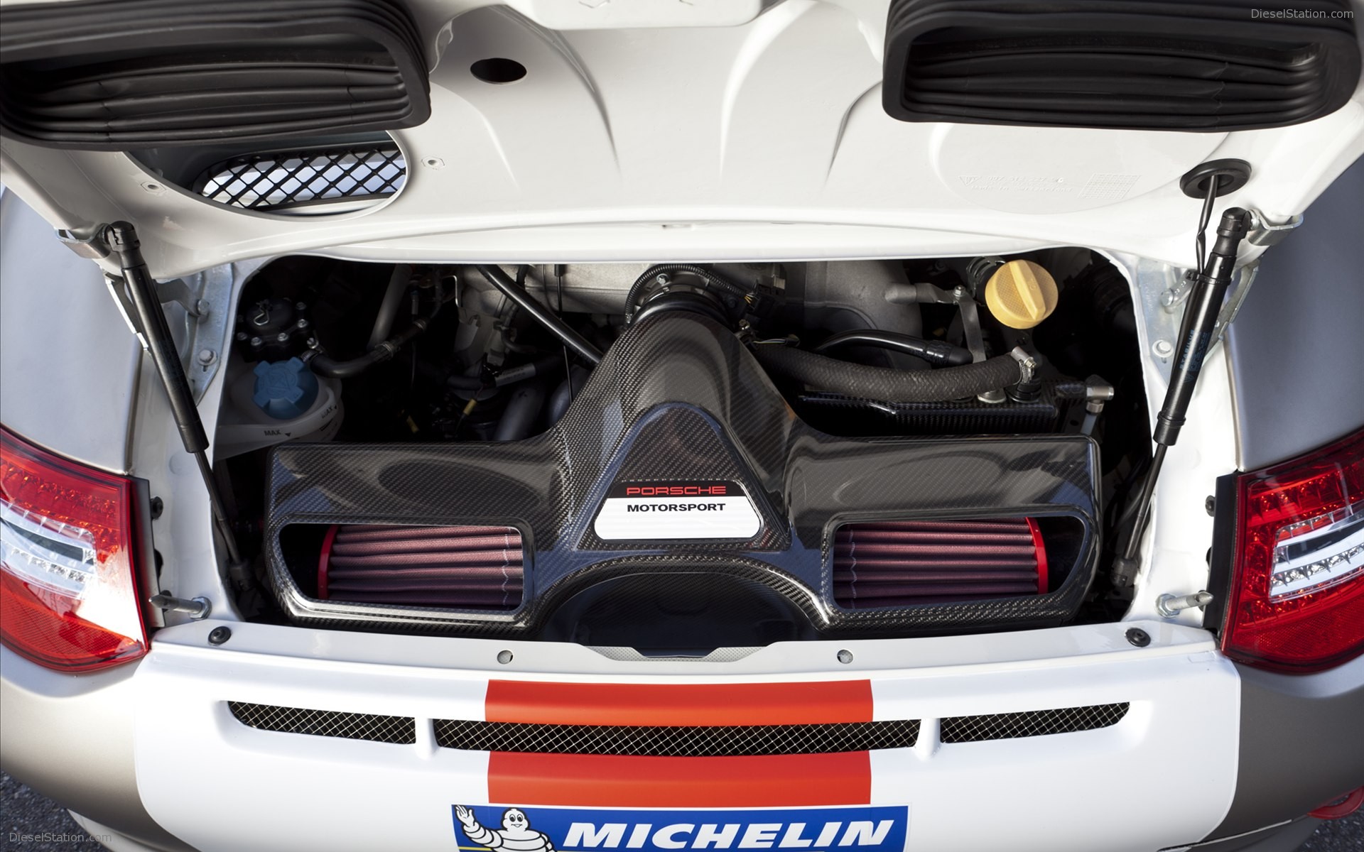 Porsche 911 GT3 R 2012
