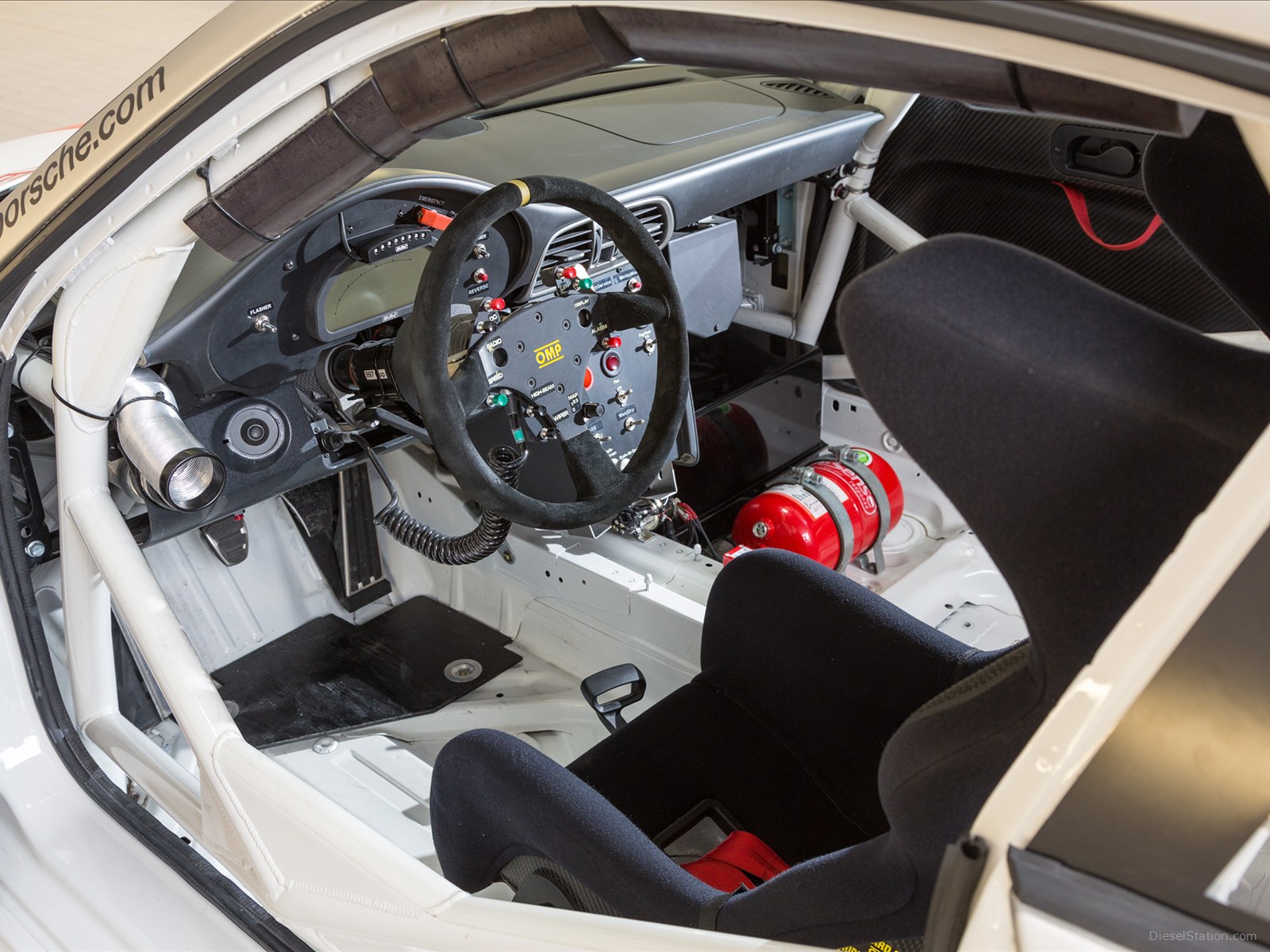 Porsche 911 GT3 R 2013