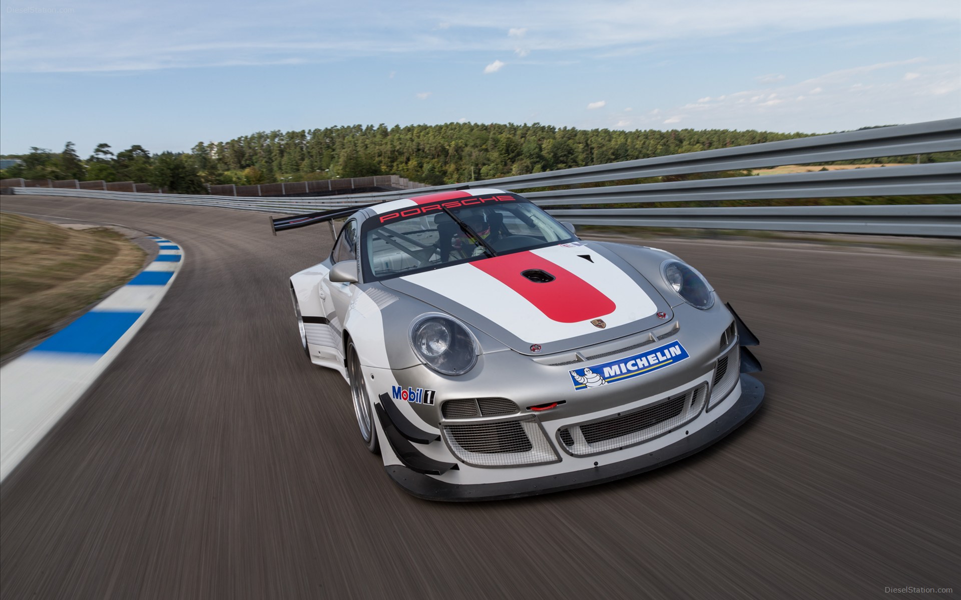 Porsche 911 GT3 R 2013