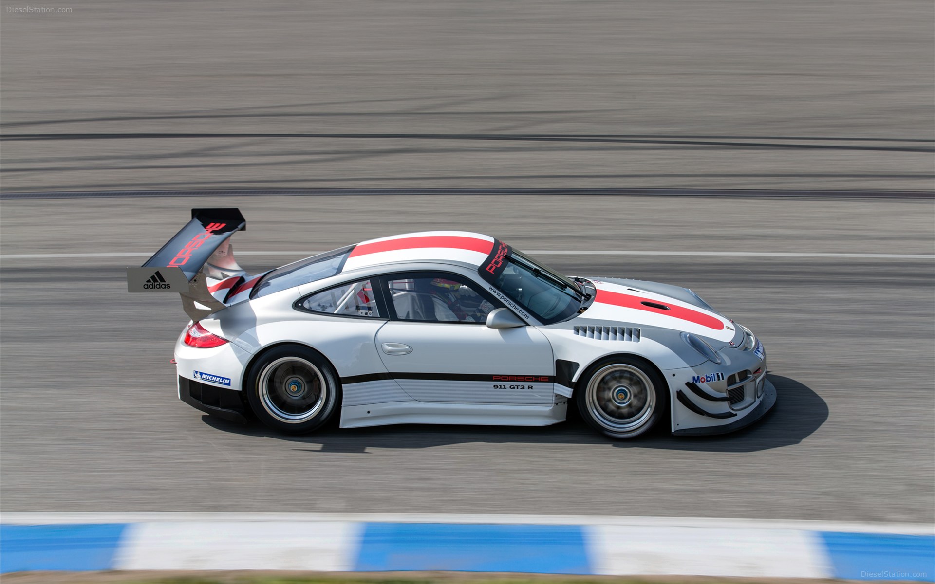 Porsche 911 GT3 R 2013
