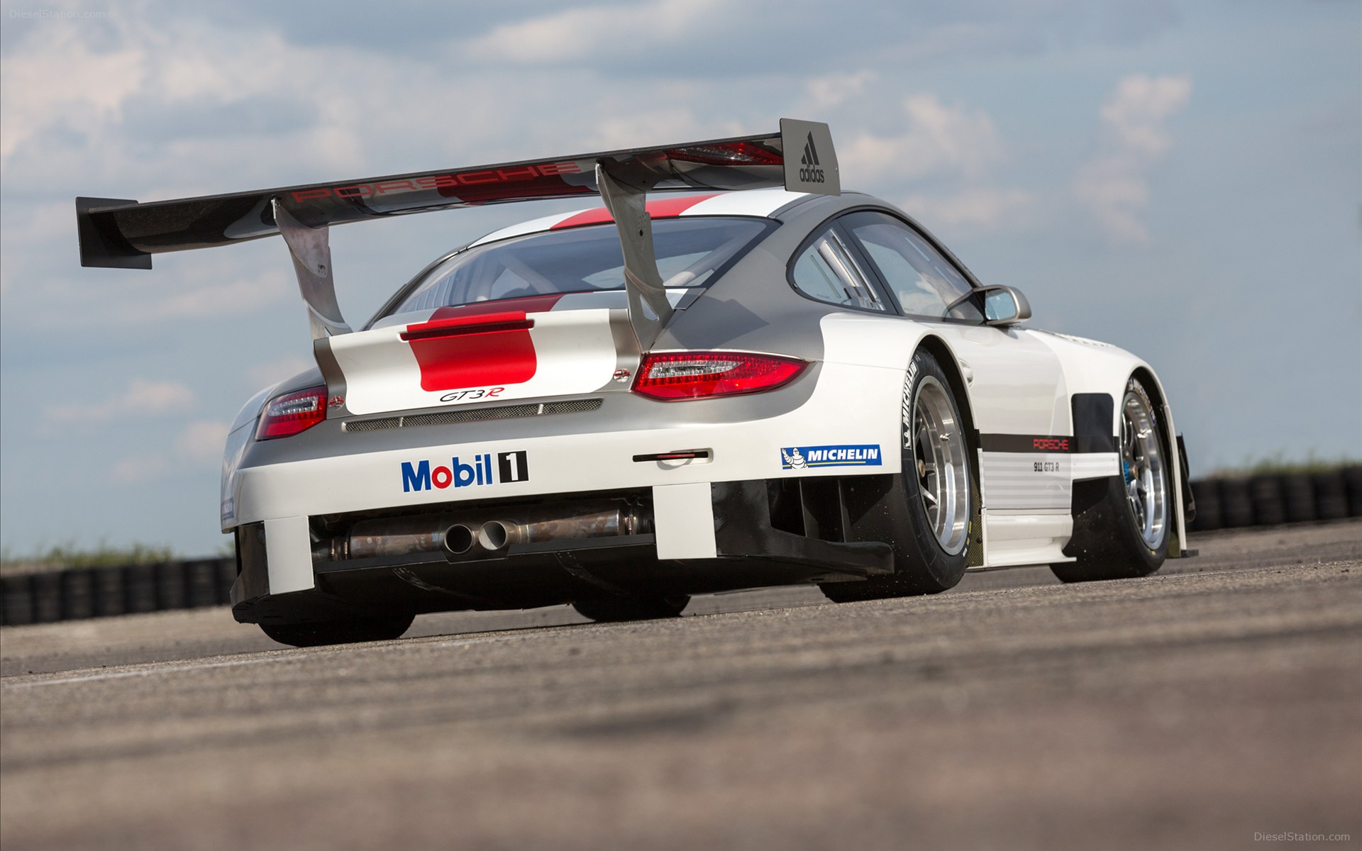 Porsche 911 GT3 R 2013