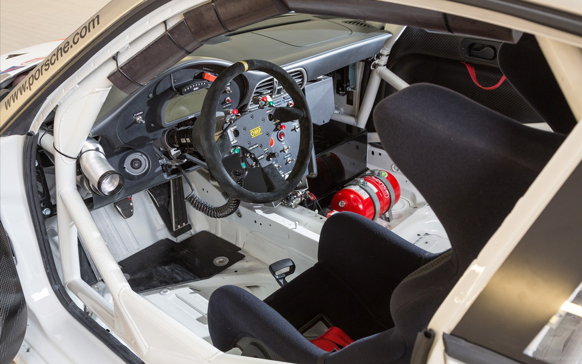 Porsche 911 GT3 R 2013