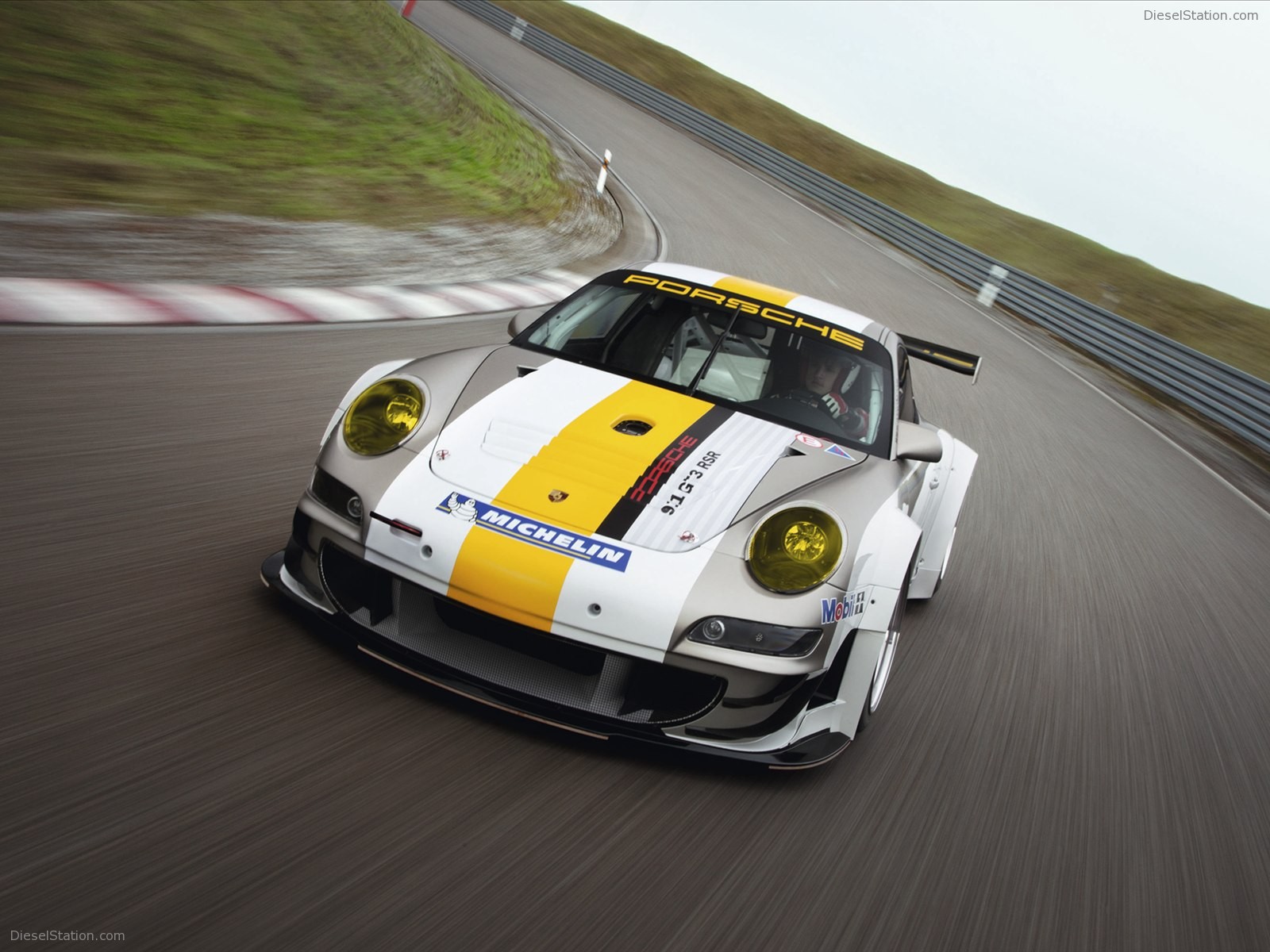 Porsche 911 GT3 RSR 2011
