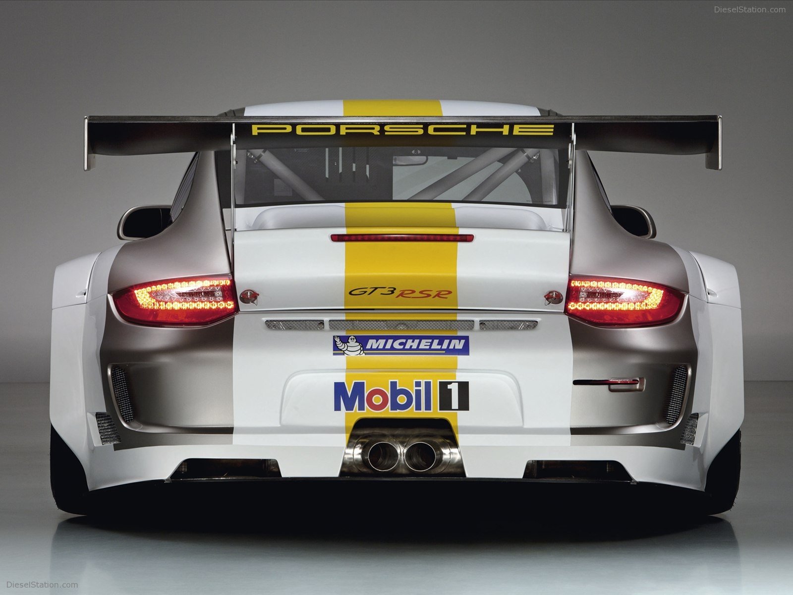 Porsche 911 GT3 RSR 2011