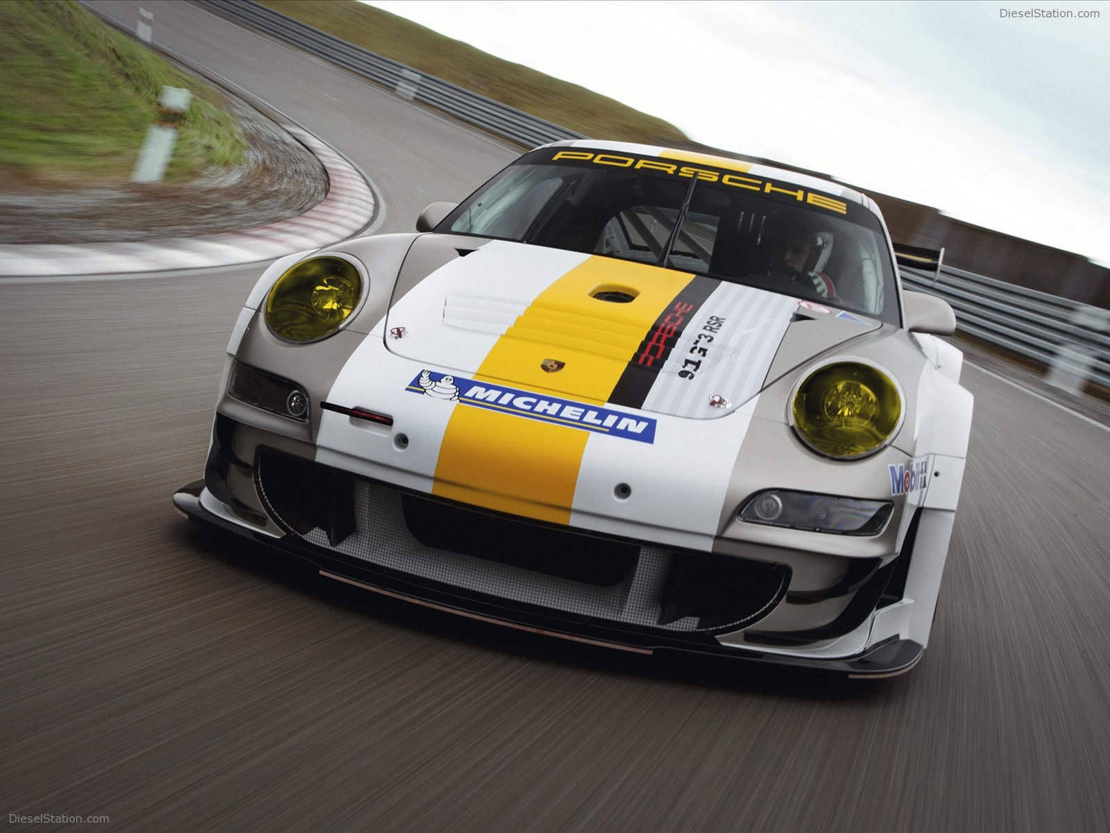 Porsche 911 GT3 RSR 2011