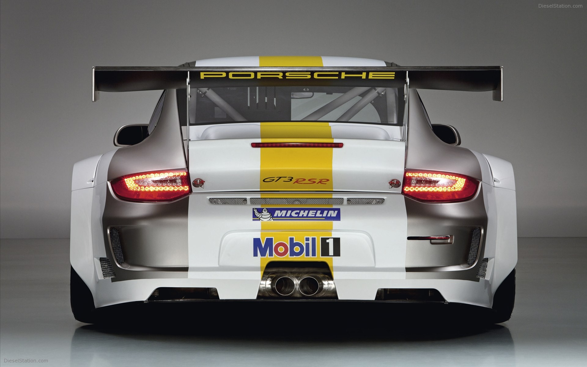 Porsche 911 GT3 RSR 2011