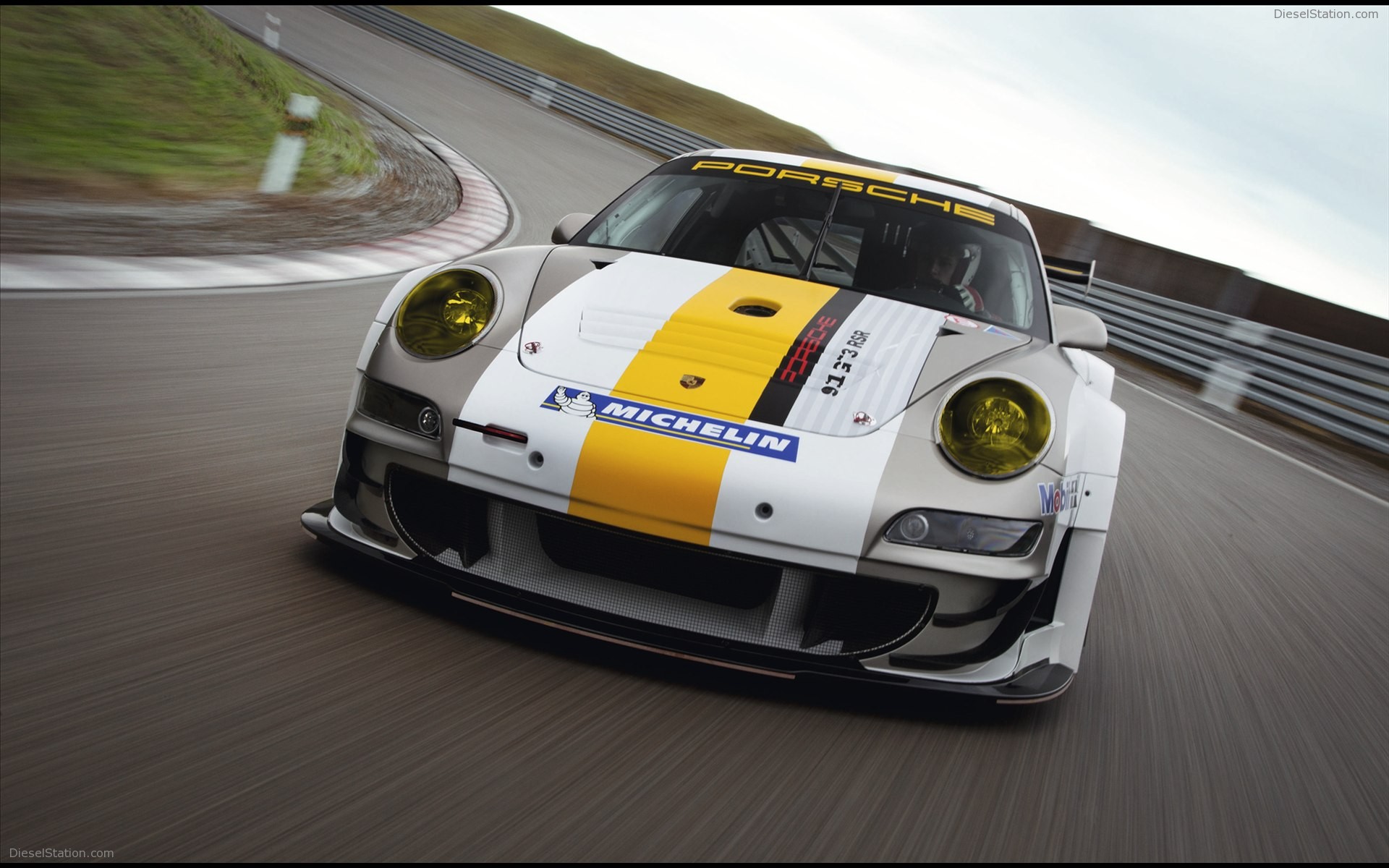 Porsche 911 GT3 RSR 2011