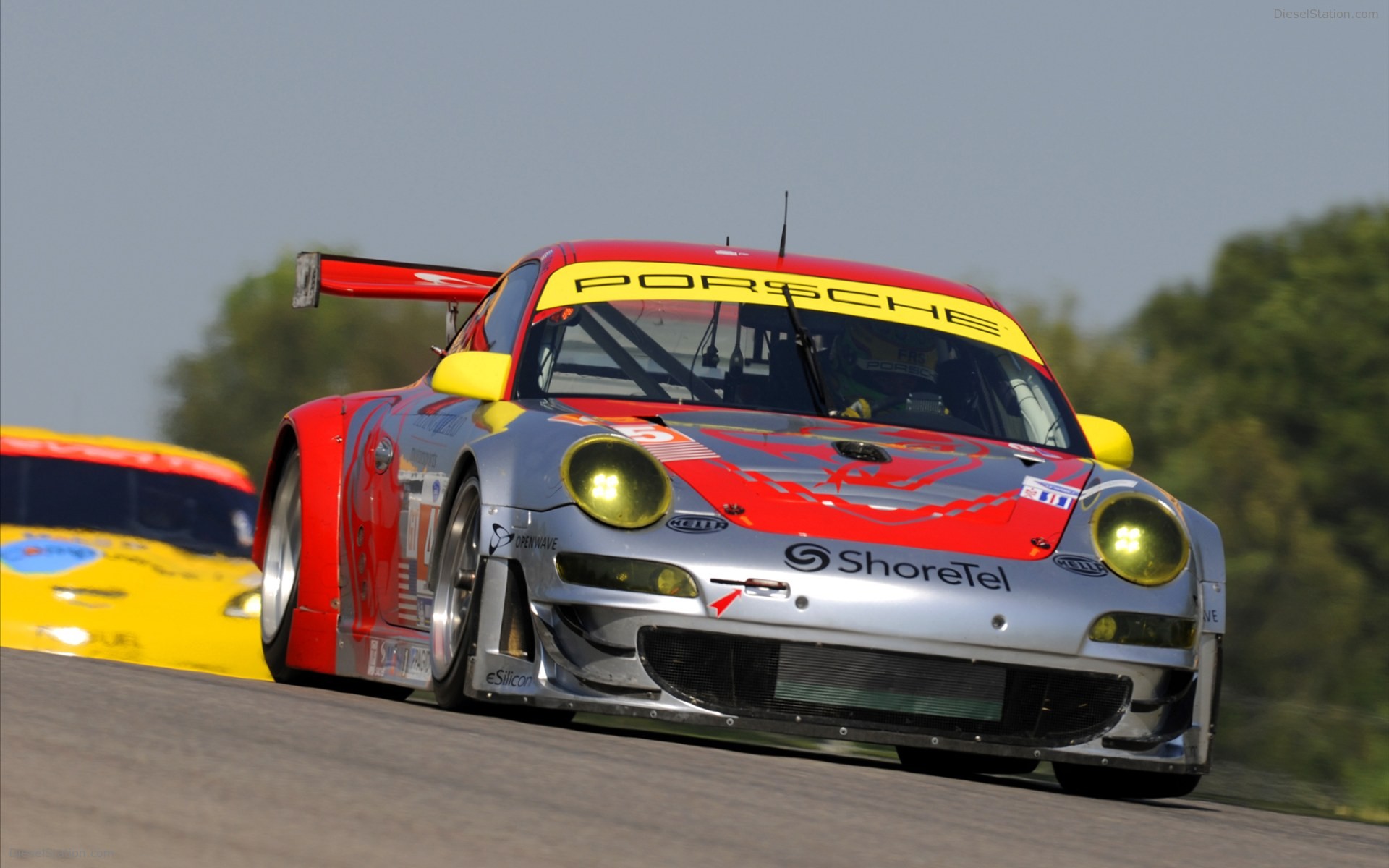 Porsche 911 GT3 R Hybrid at American Le Mans 2010 Porsche 911 GT3 R Hybrid at American Le Mans 2010