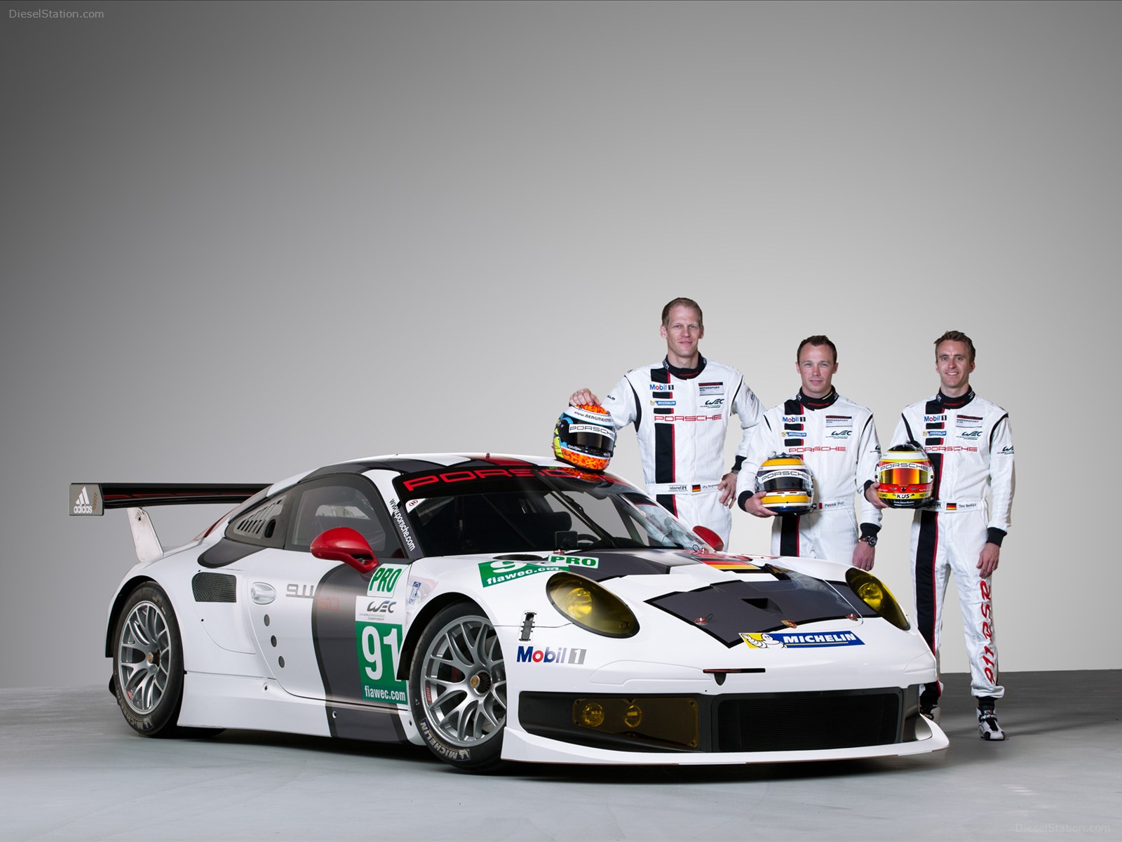 Porsche 911 RSR 2013