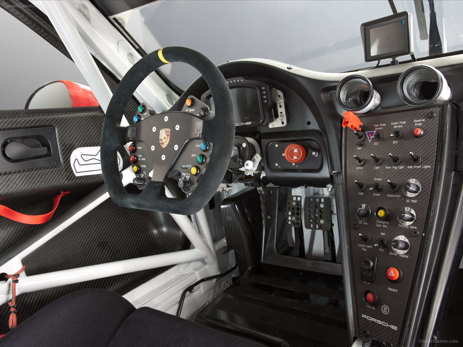 Porsche 911 RSR 2013