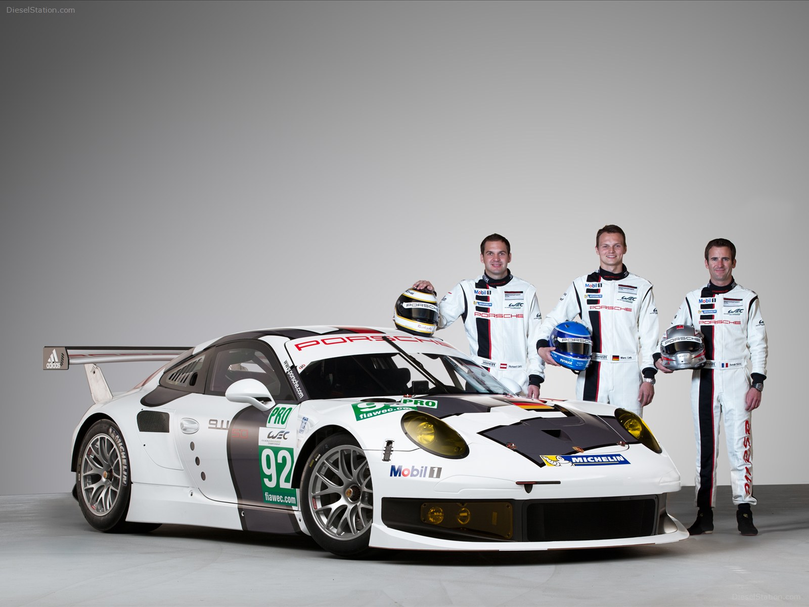 Porsche 911 RSR 2013