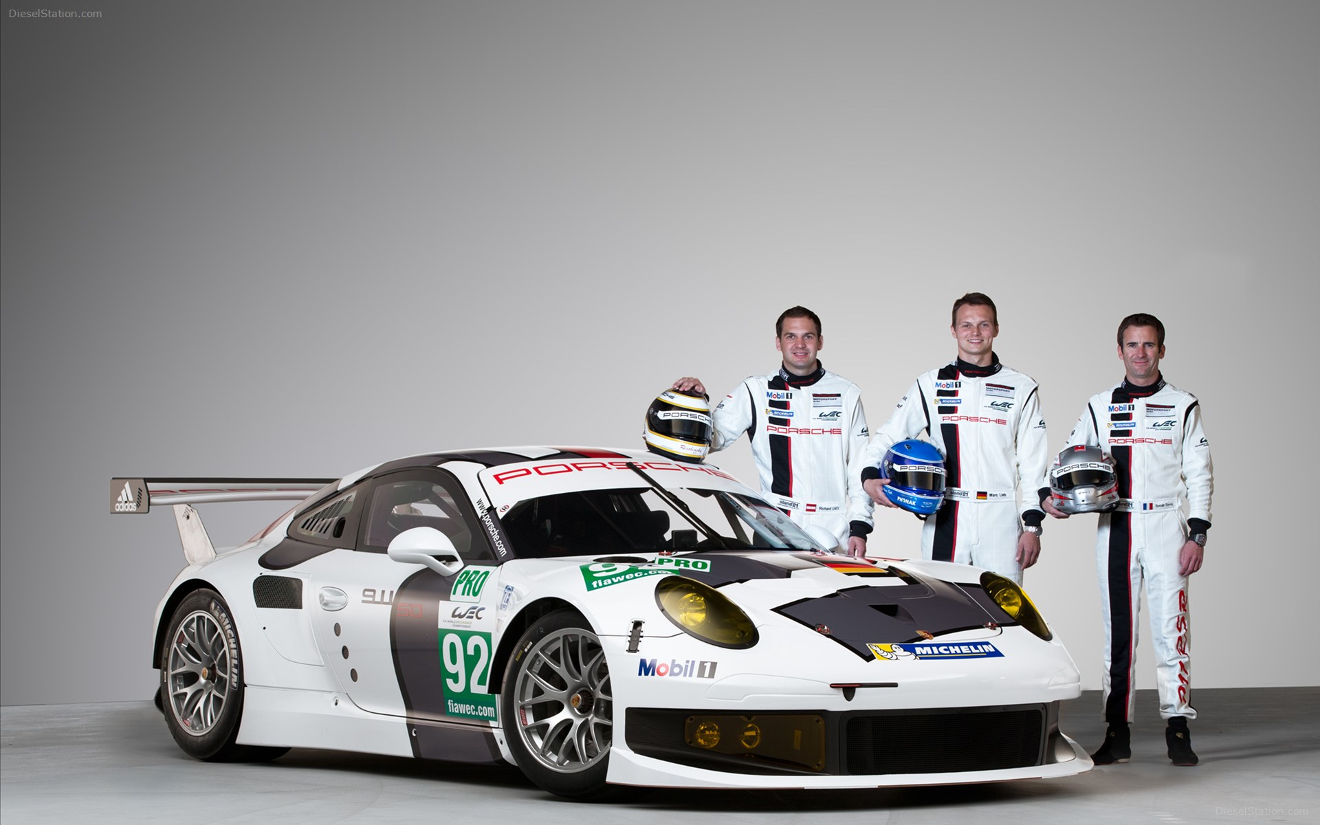 Porsche 911 RSR 2013