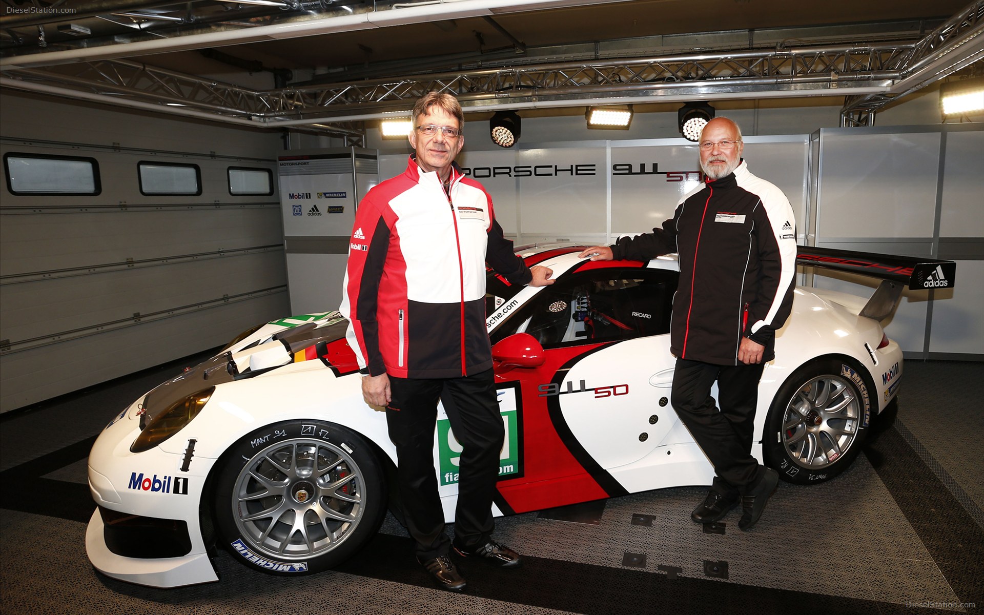 Porsche 911 RSR 2013
