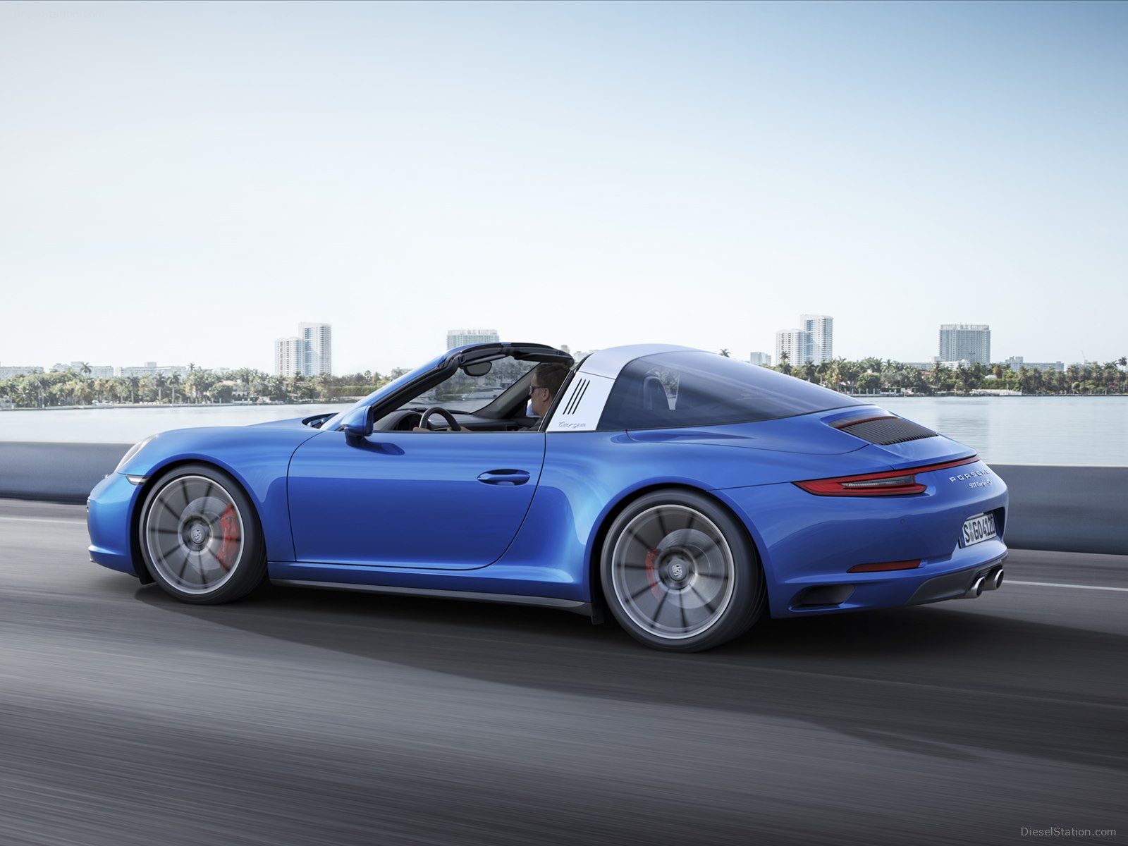 Porsche 911 Targa 4 2016