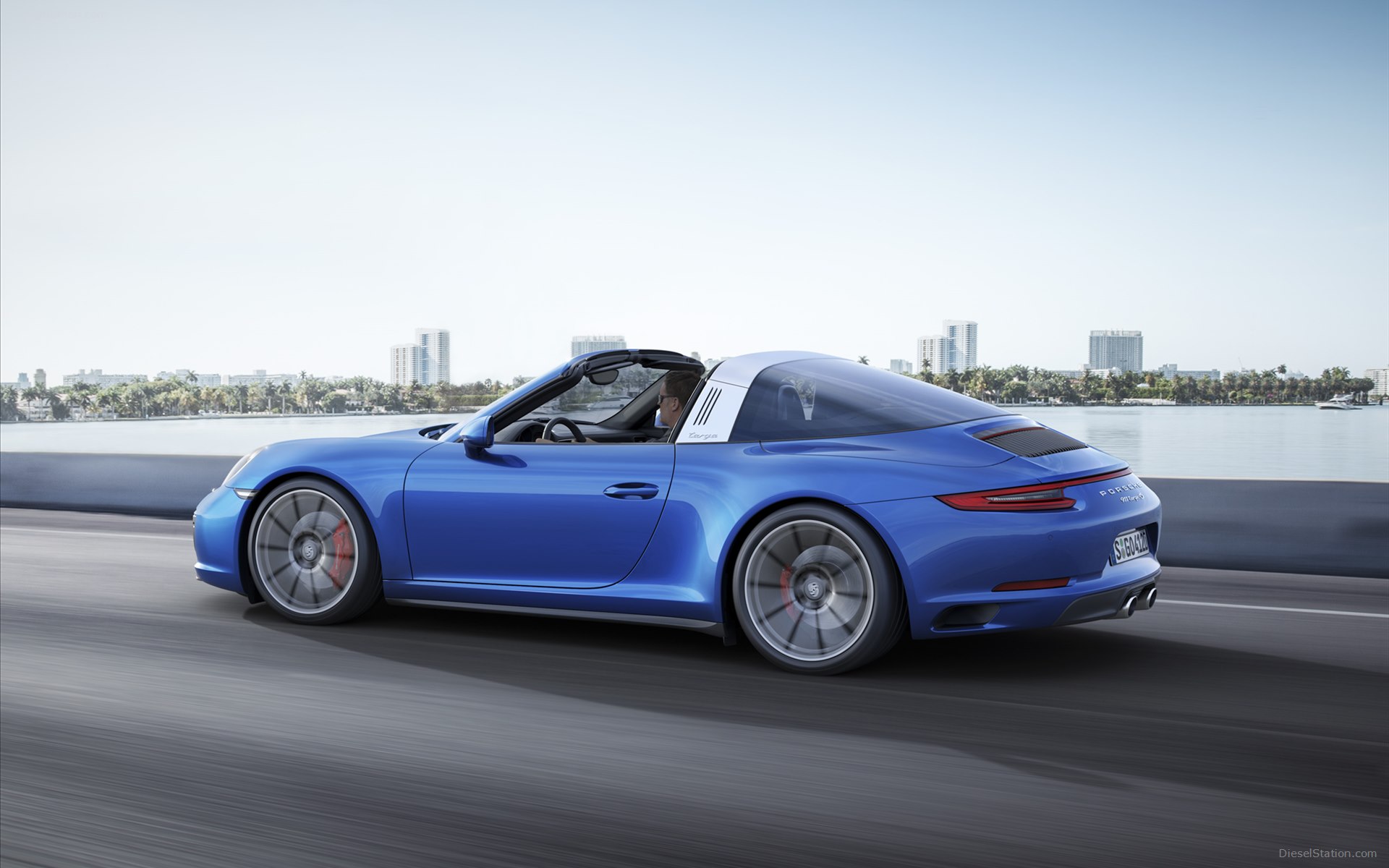 Porsche 911 Targa 4 2016