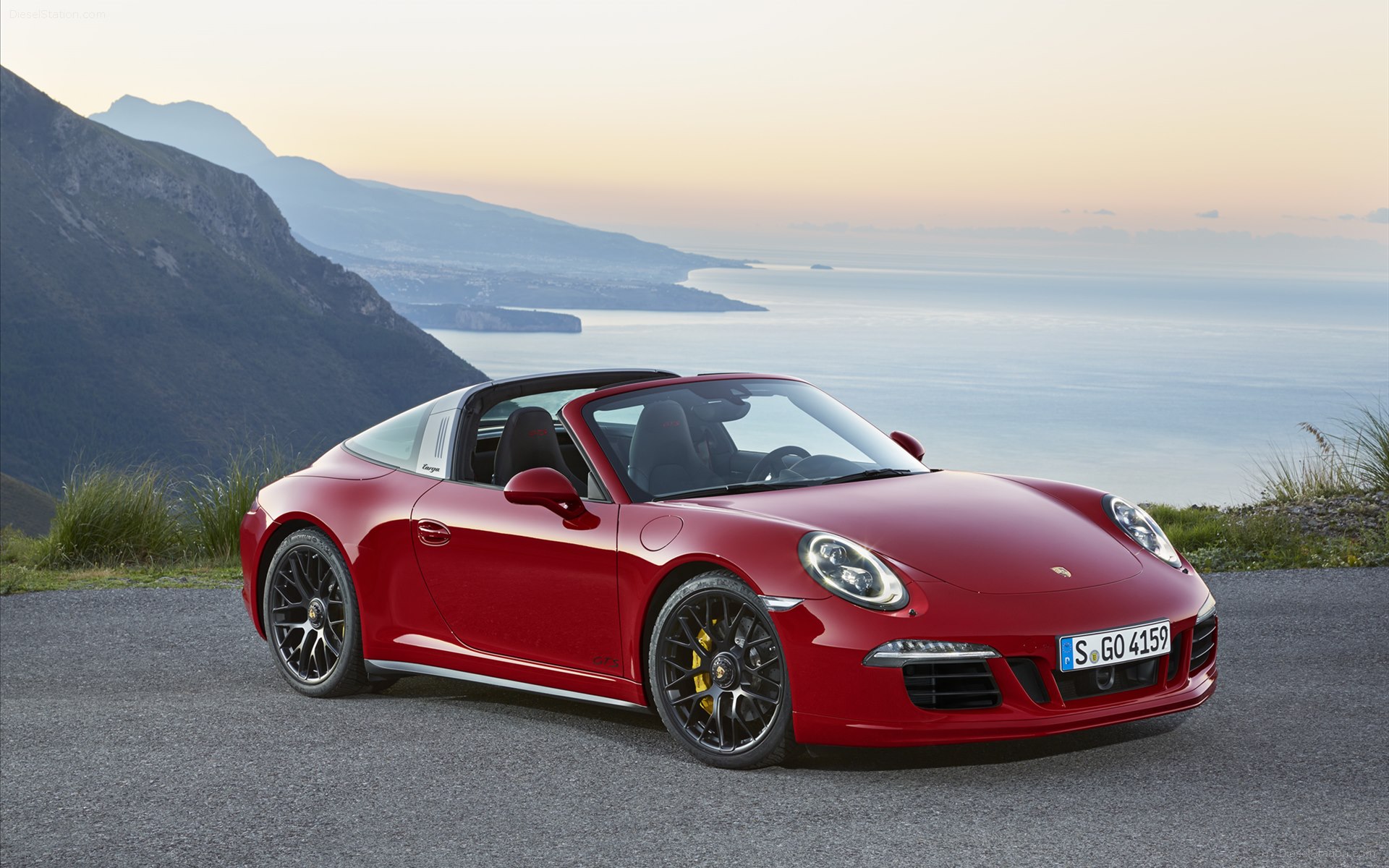 Porsche 911 Targa 4 GTS 2016