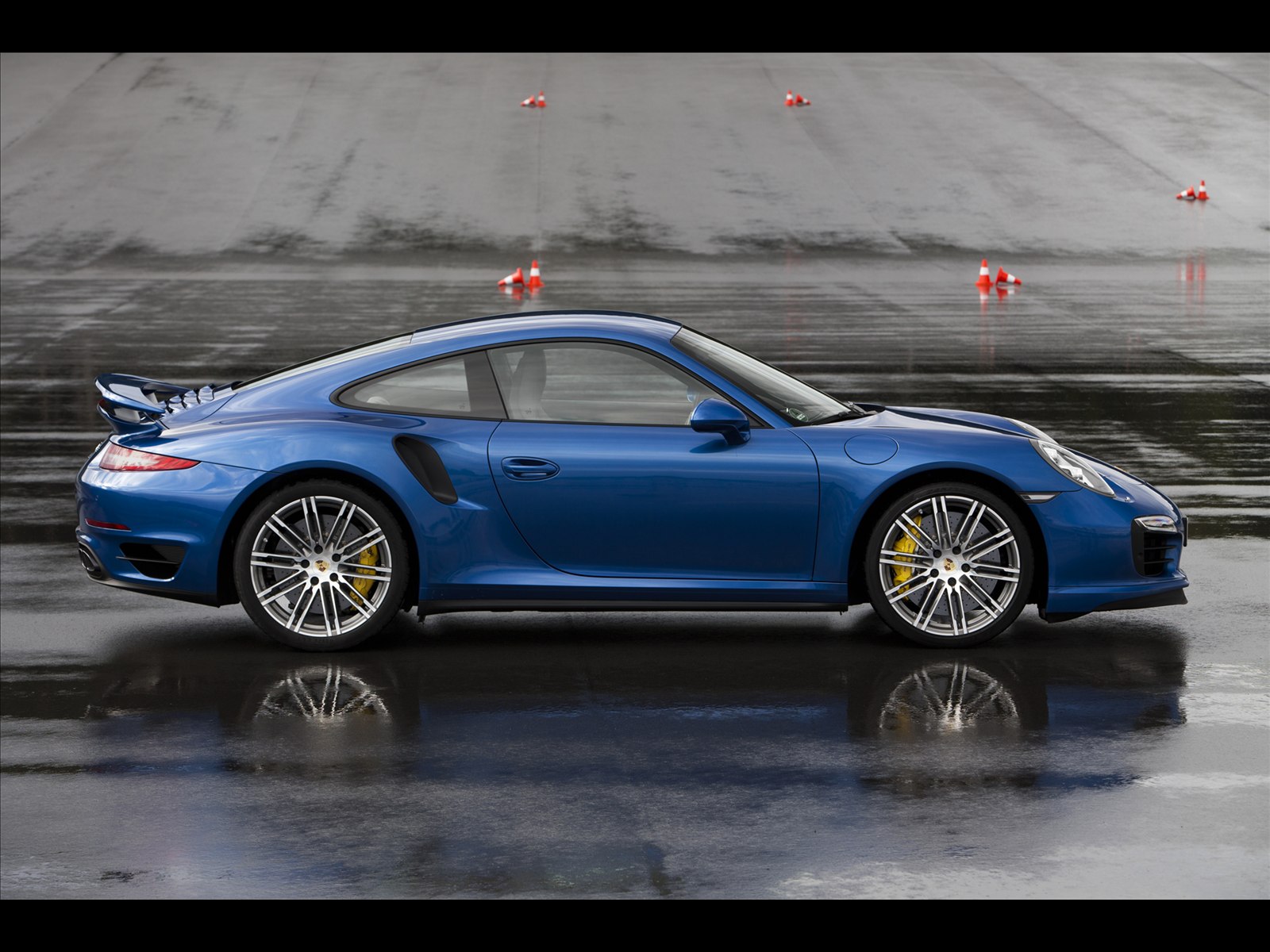 Porsche 911 Turbo S 2014